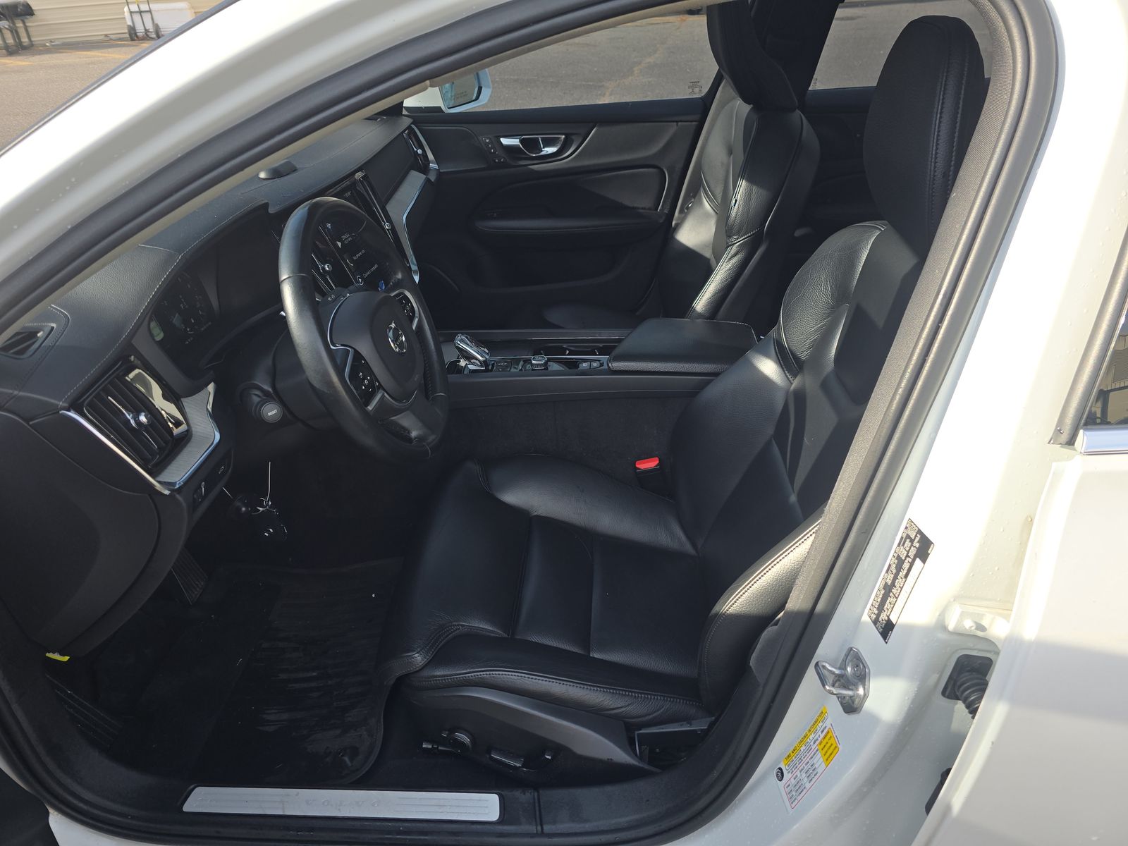 2022 Volvo S60 B5 Inscription AWD