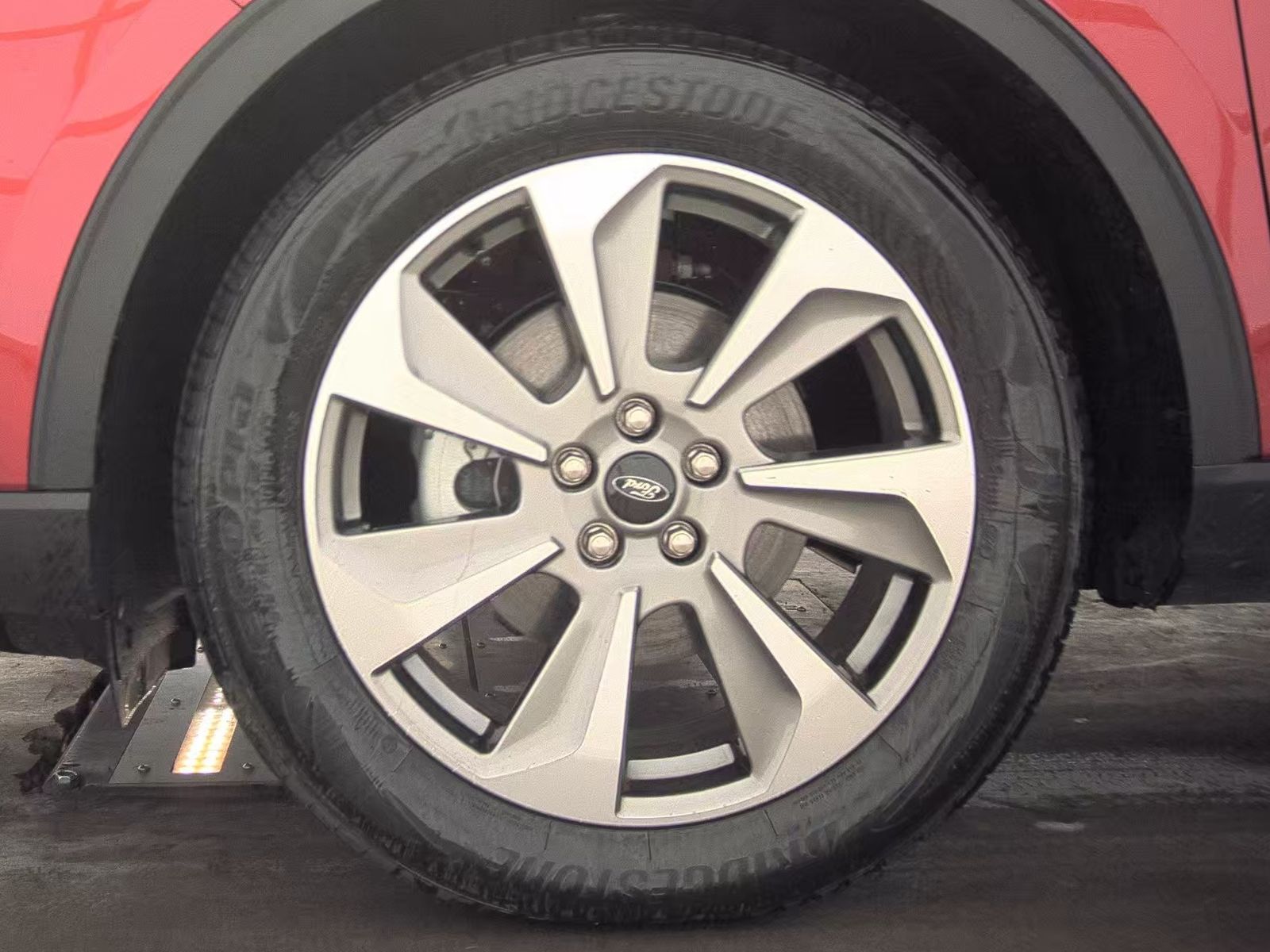 2025 Ford Escape Hybrid Platinum FWD