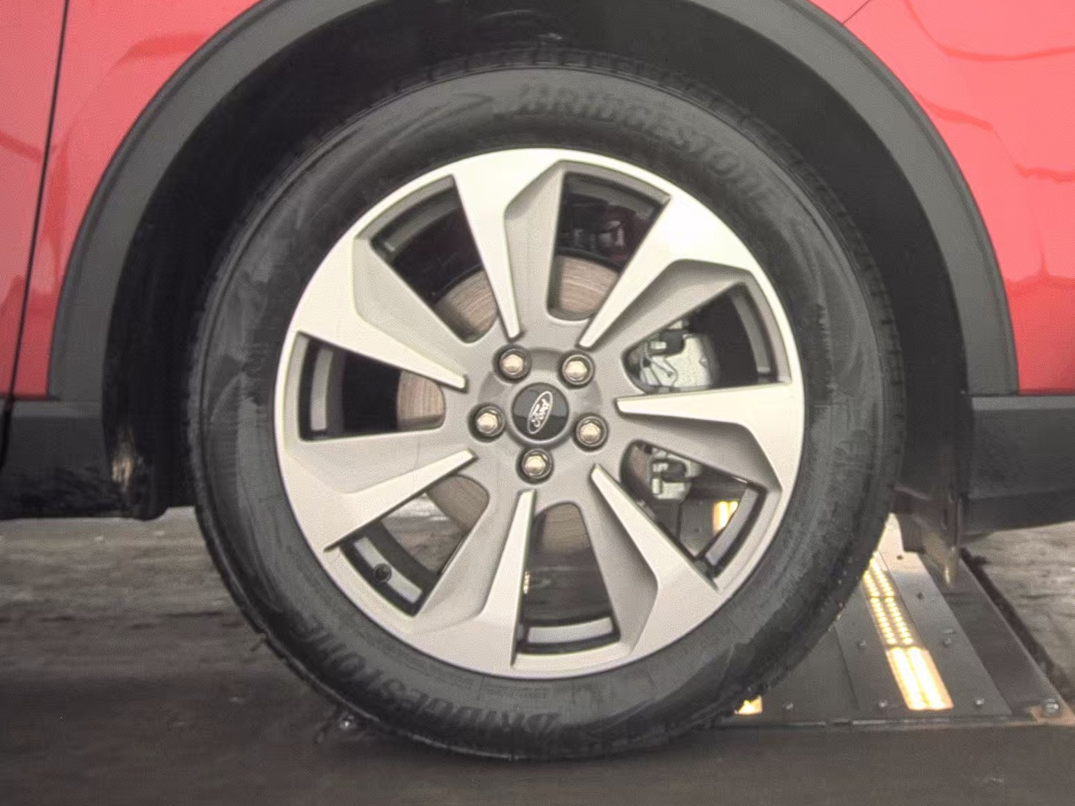 2025 Ford Escape Hybrid Platinum FWD