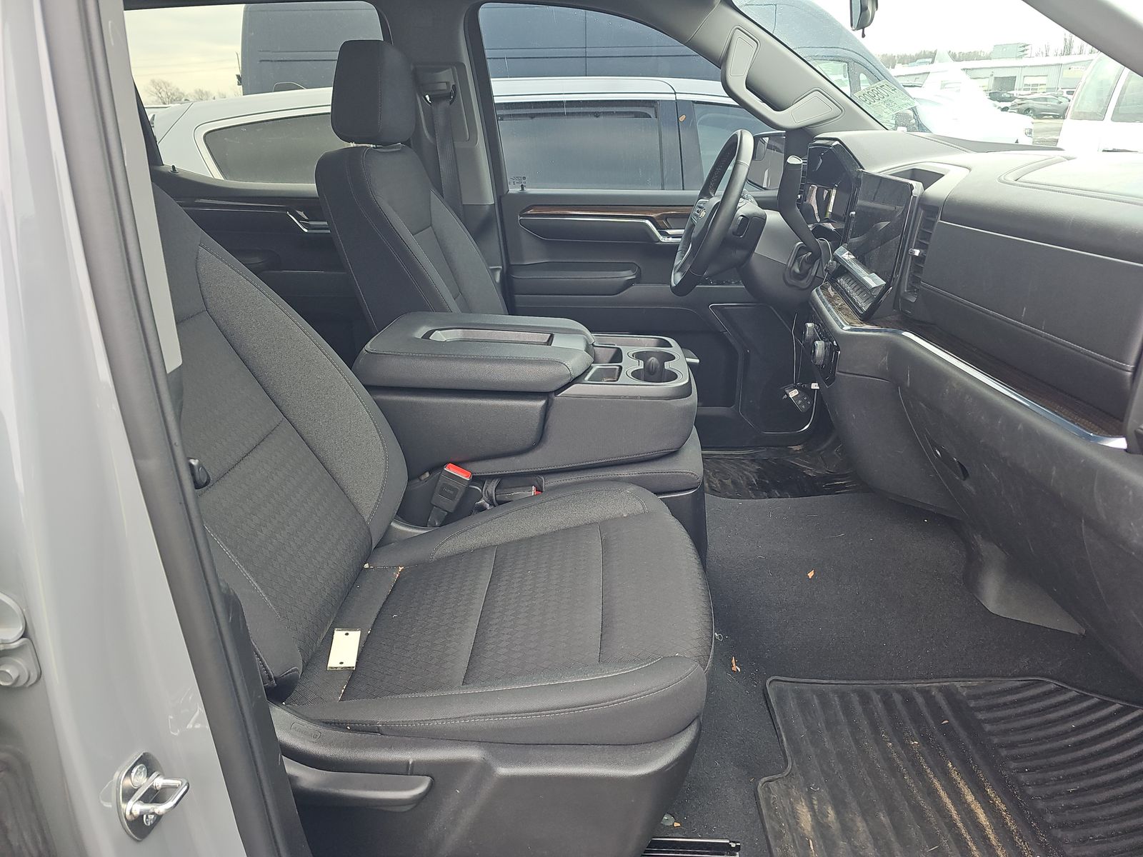 2024 Chevrolet Silverado 1500 LT AWD