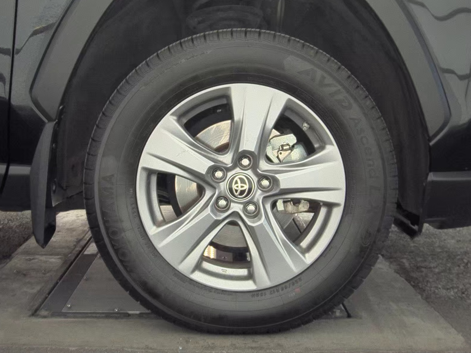 2024 Toyota RAV4 Hybrid LE AWD