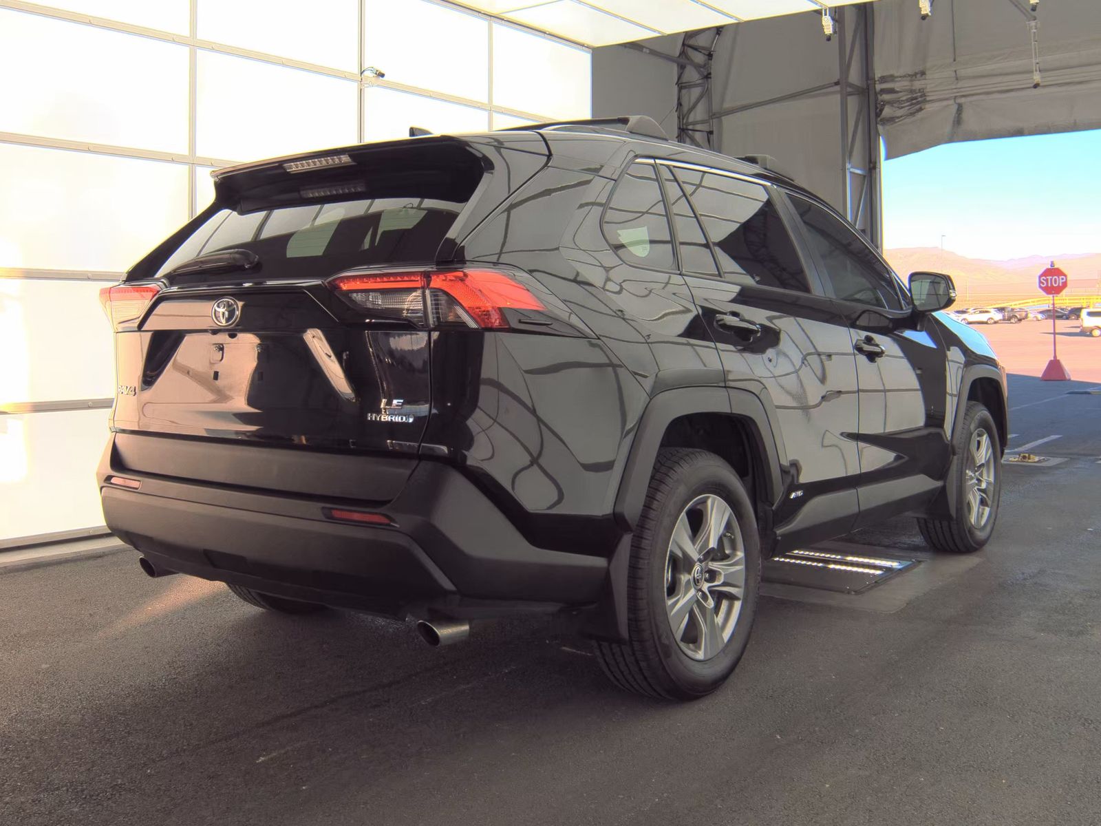 2024 Toyota RAV4 Hybrid LE AWD