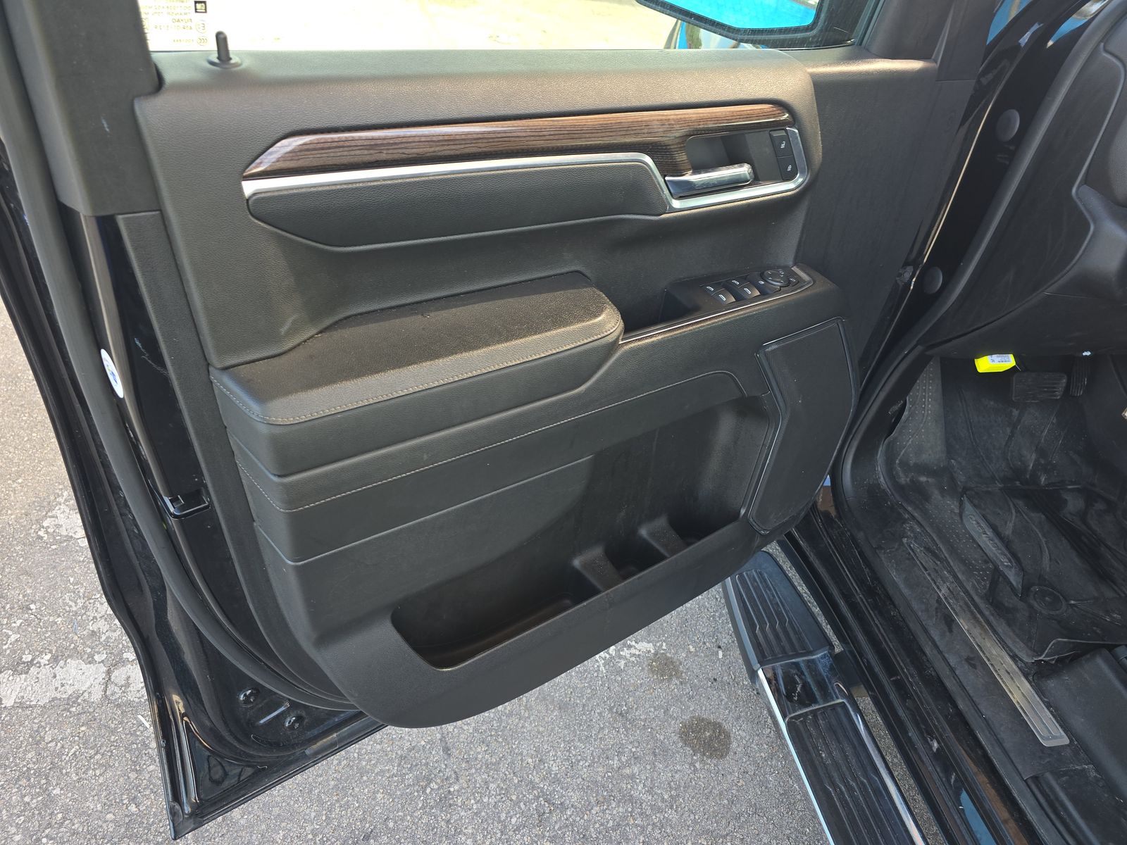 2023 Chevrolet Silverado 1500 LT AWD