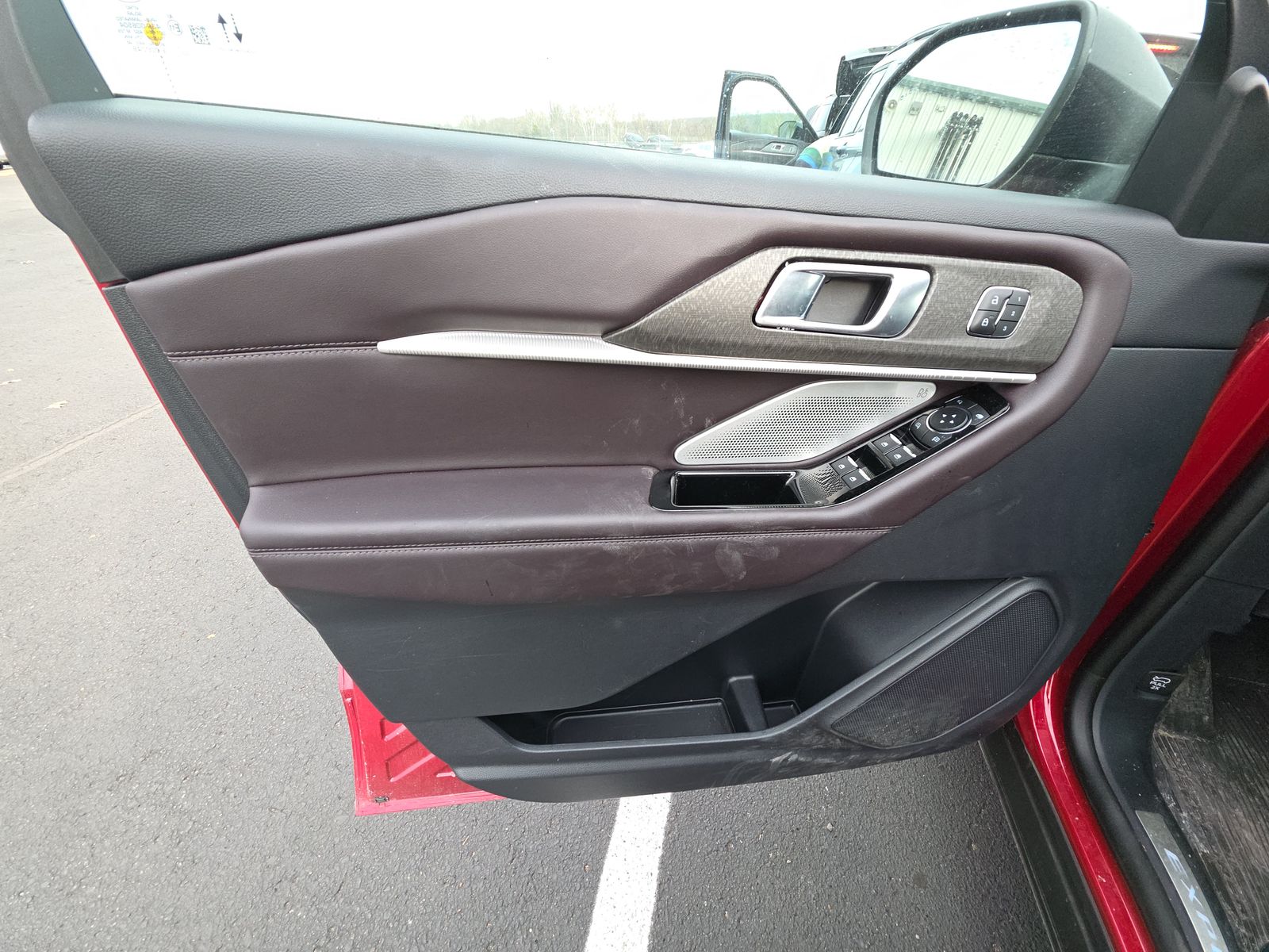 2025 Ford Explorer Platinum FWD