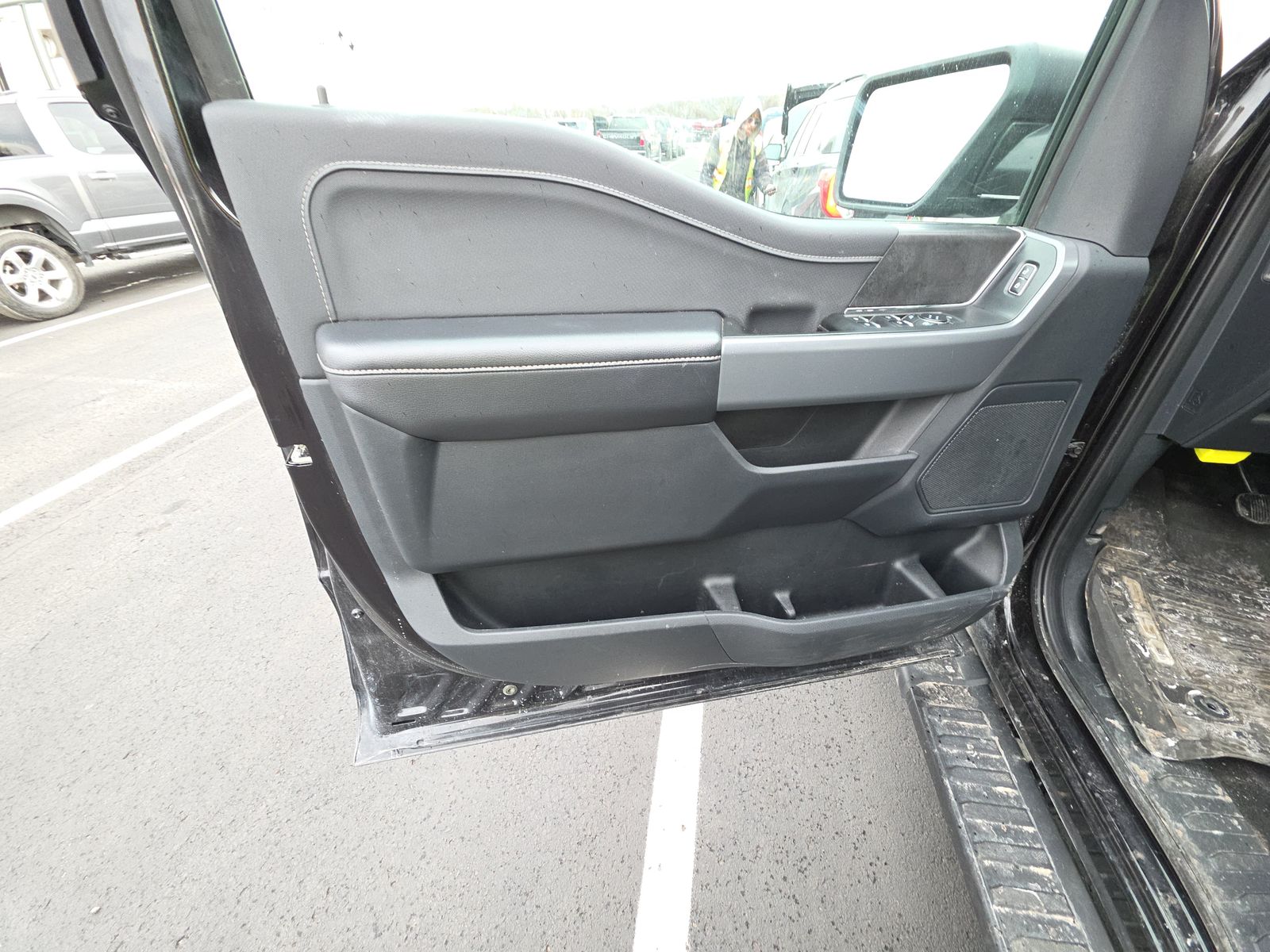 2025 Ford F-150 XLT AWD