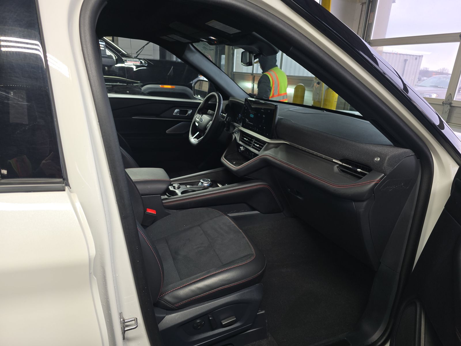 2025 Ford Explorer ST AWD