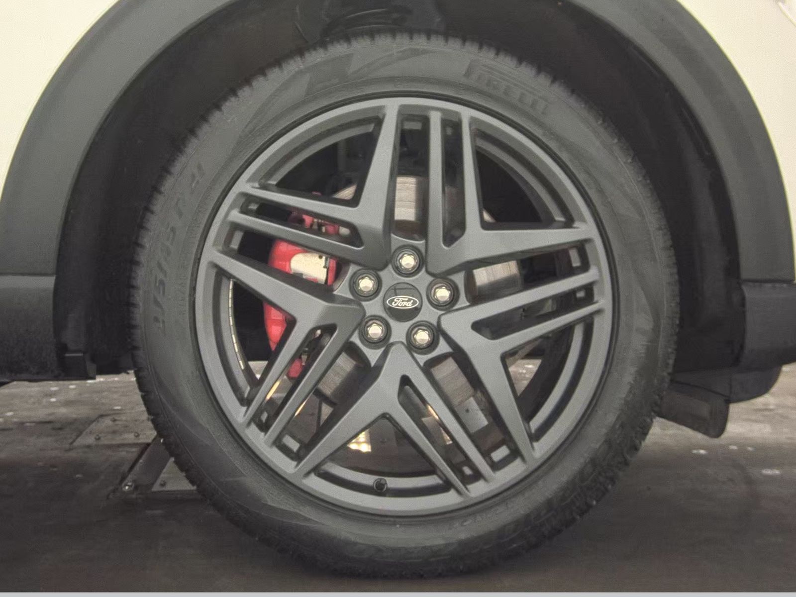 2025 Ford Explorer ST AWD