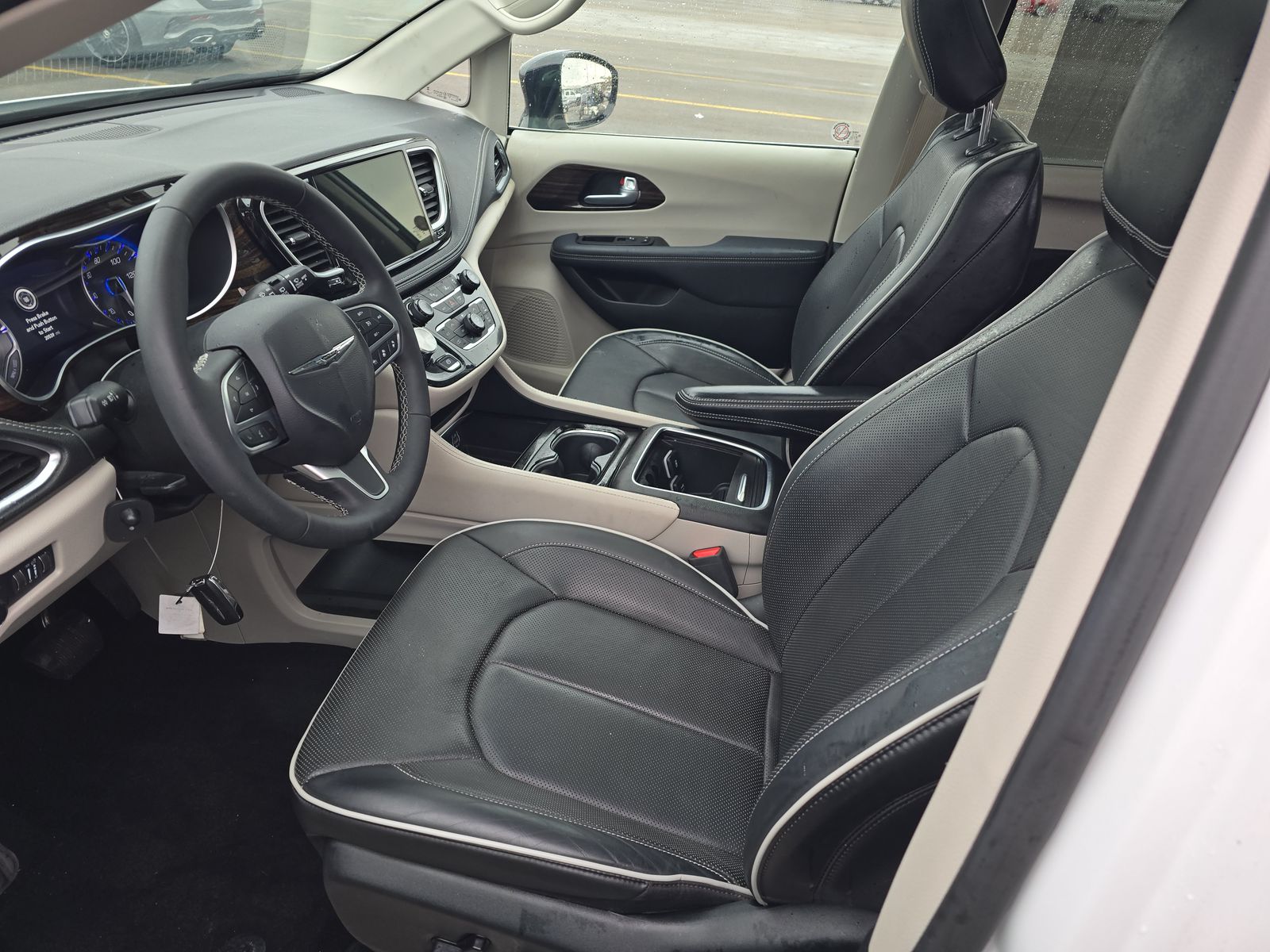 2024 Chrysler Pacifica Limited FWD