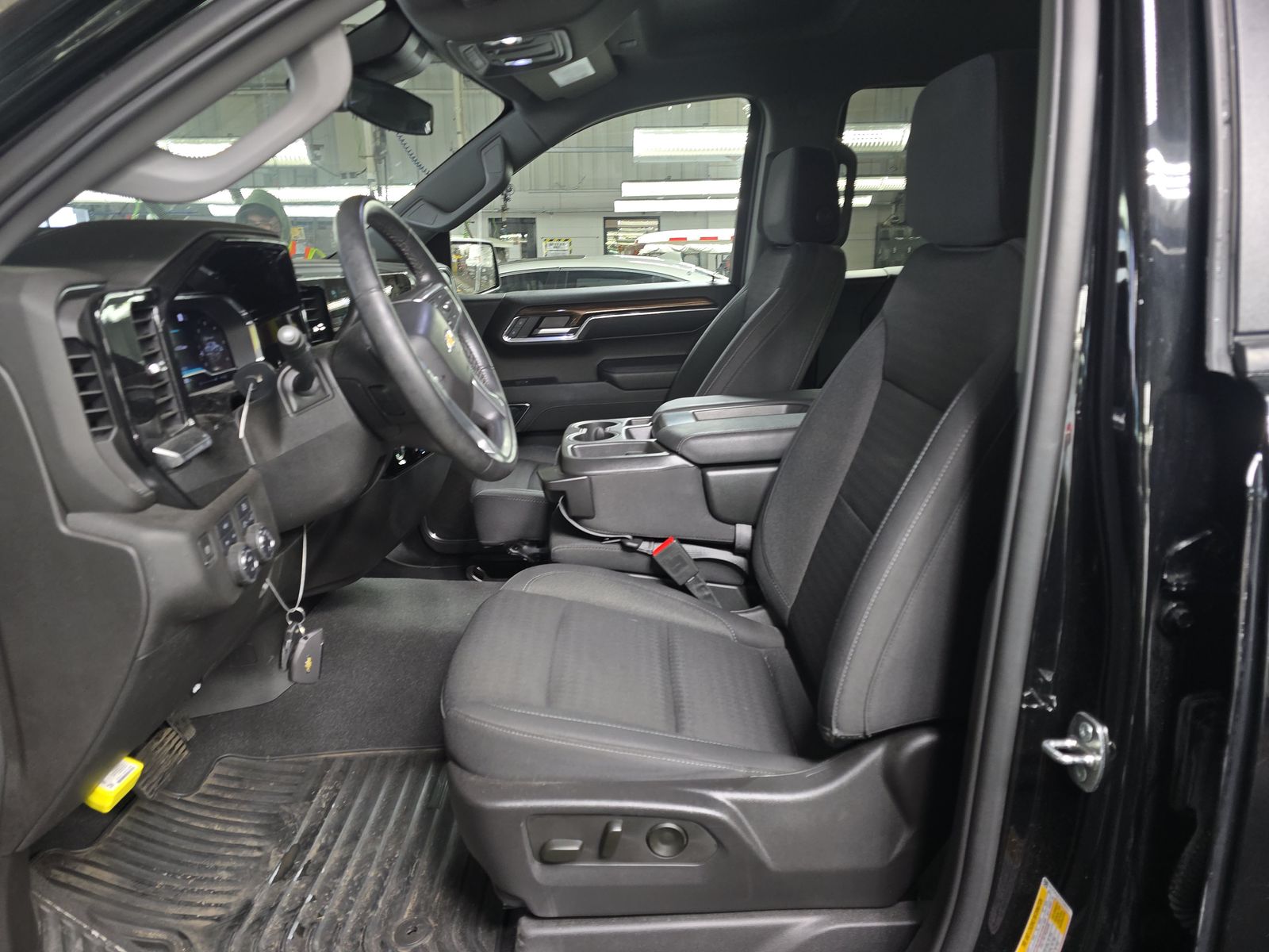 2023 Chevrolet Silverado 1500 LT AWD