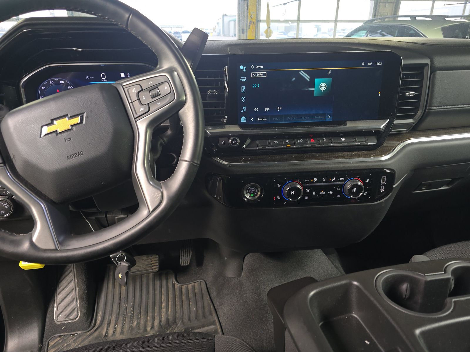 2023 Chevrolet Silverado 1500 LT AWD