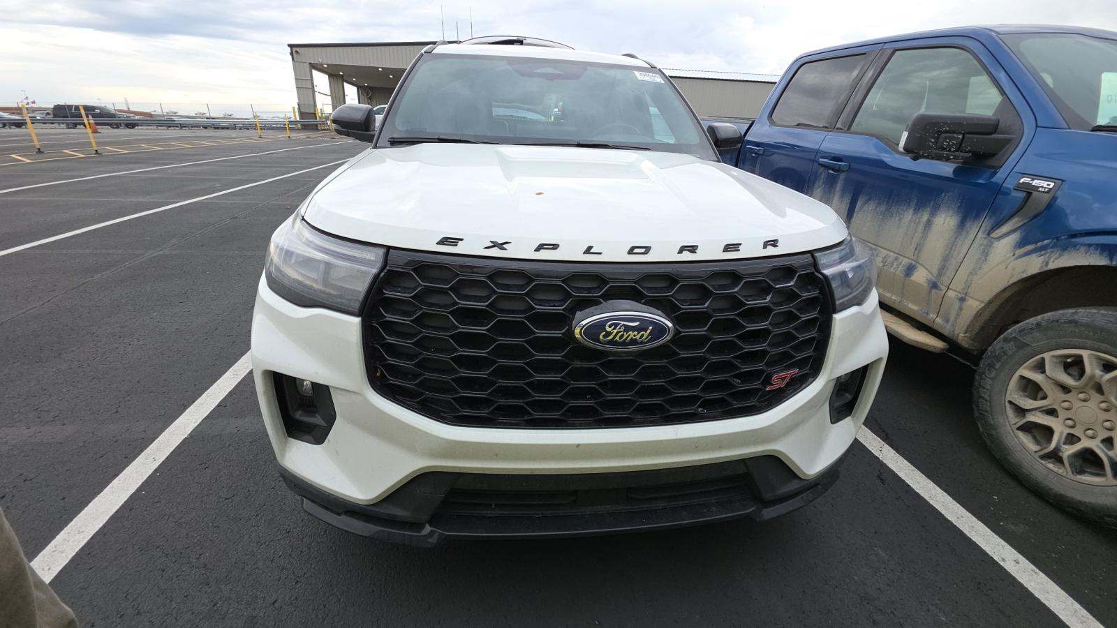 2025 Ford Explorer ST AWD