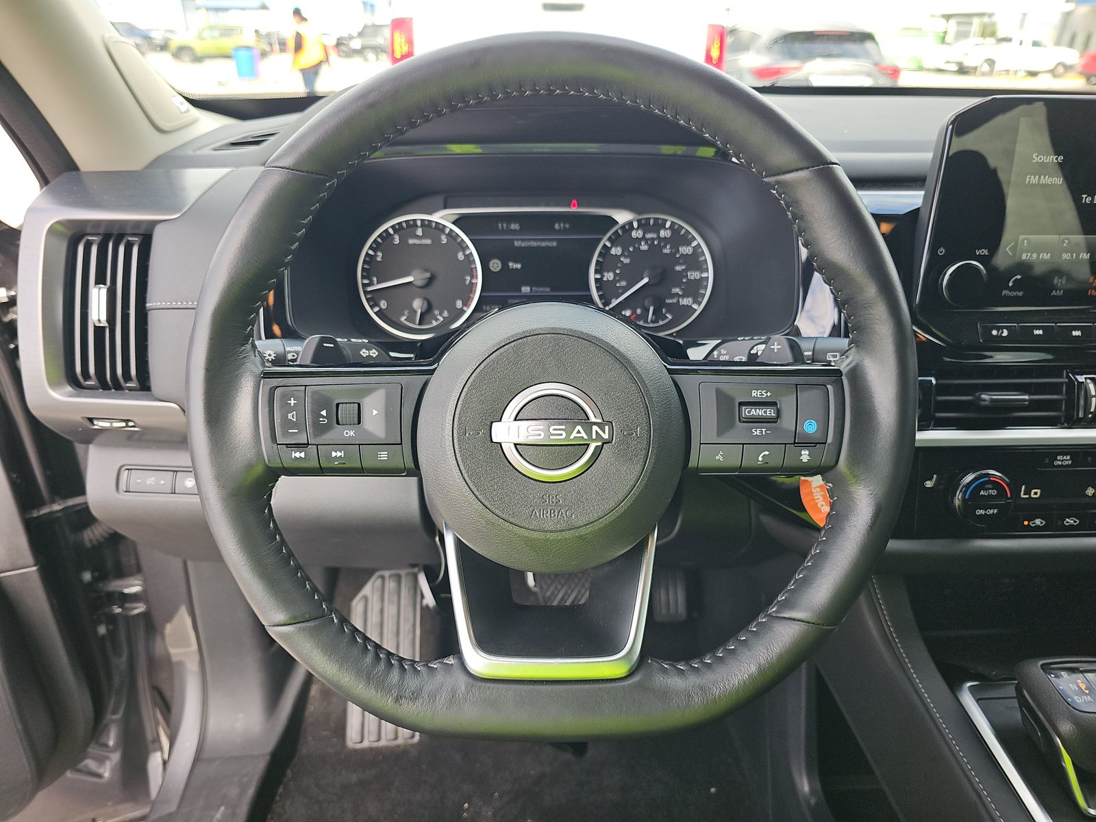 2024 Nissan Pathfinder SL FWD