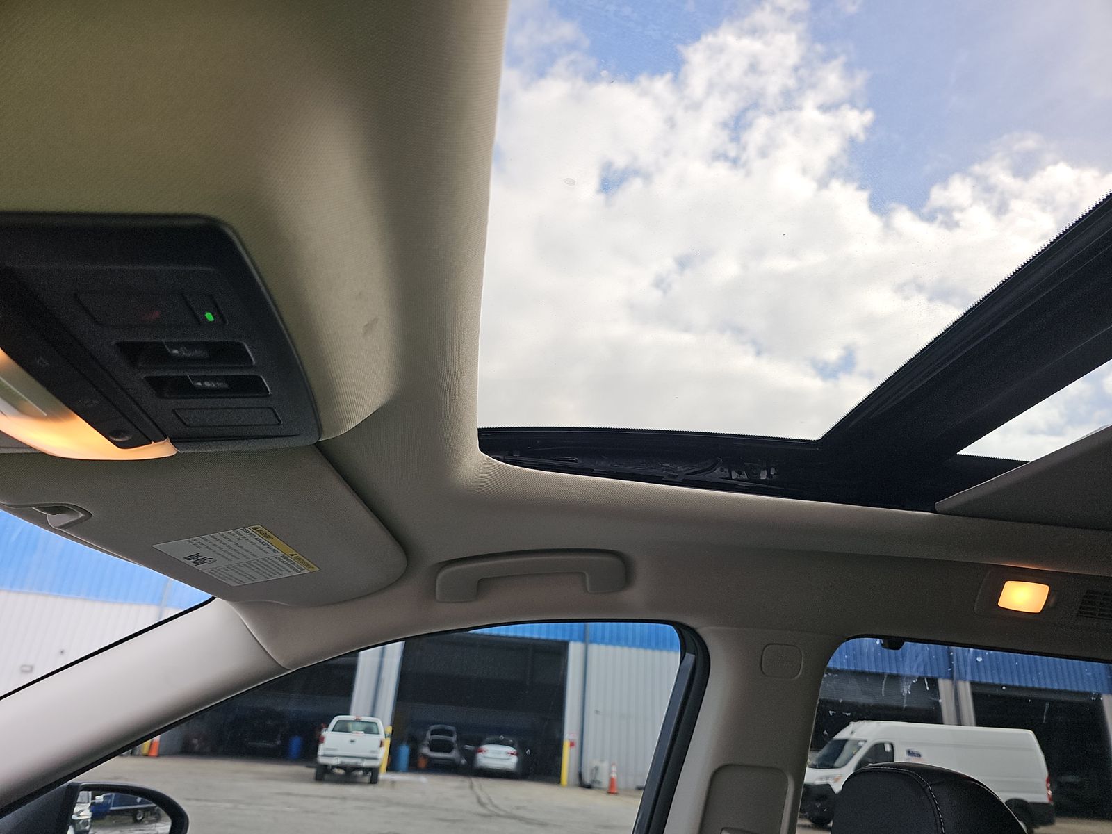 2024 Nissan Pathfinder SL FWD