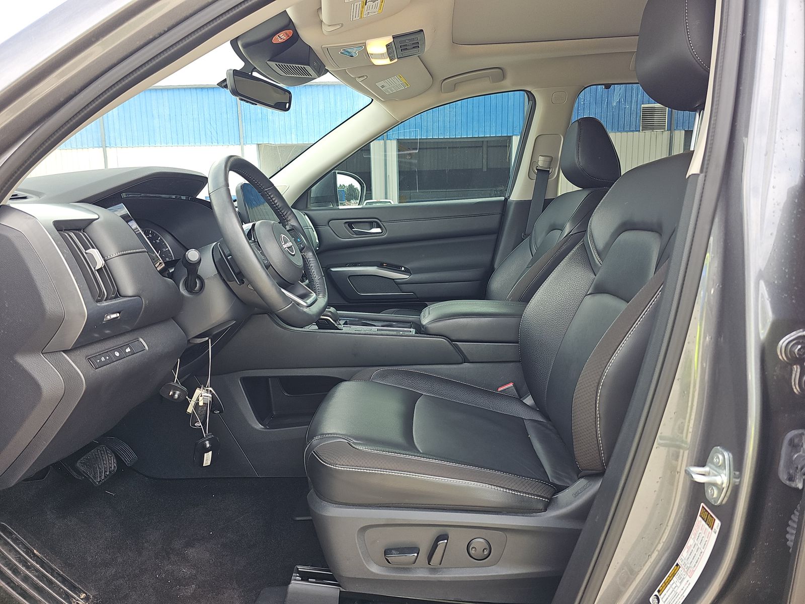 2024 Nissan Pathfinder SL FWD