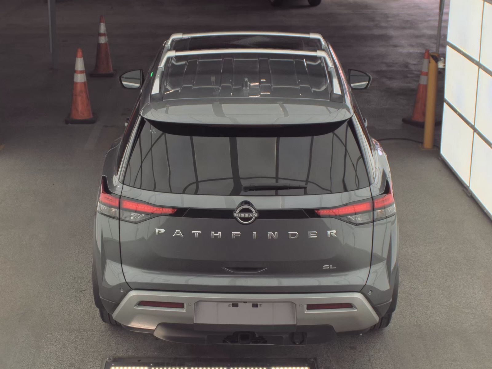 2024 Nissan Pathfinder SL FWD