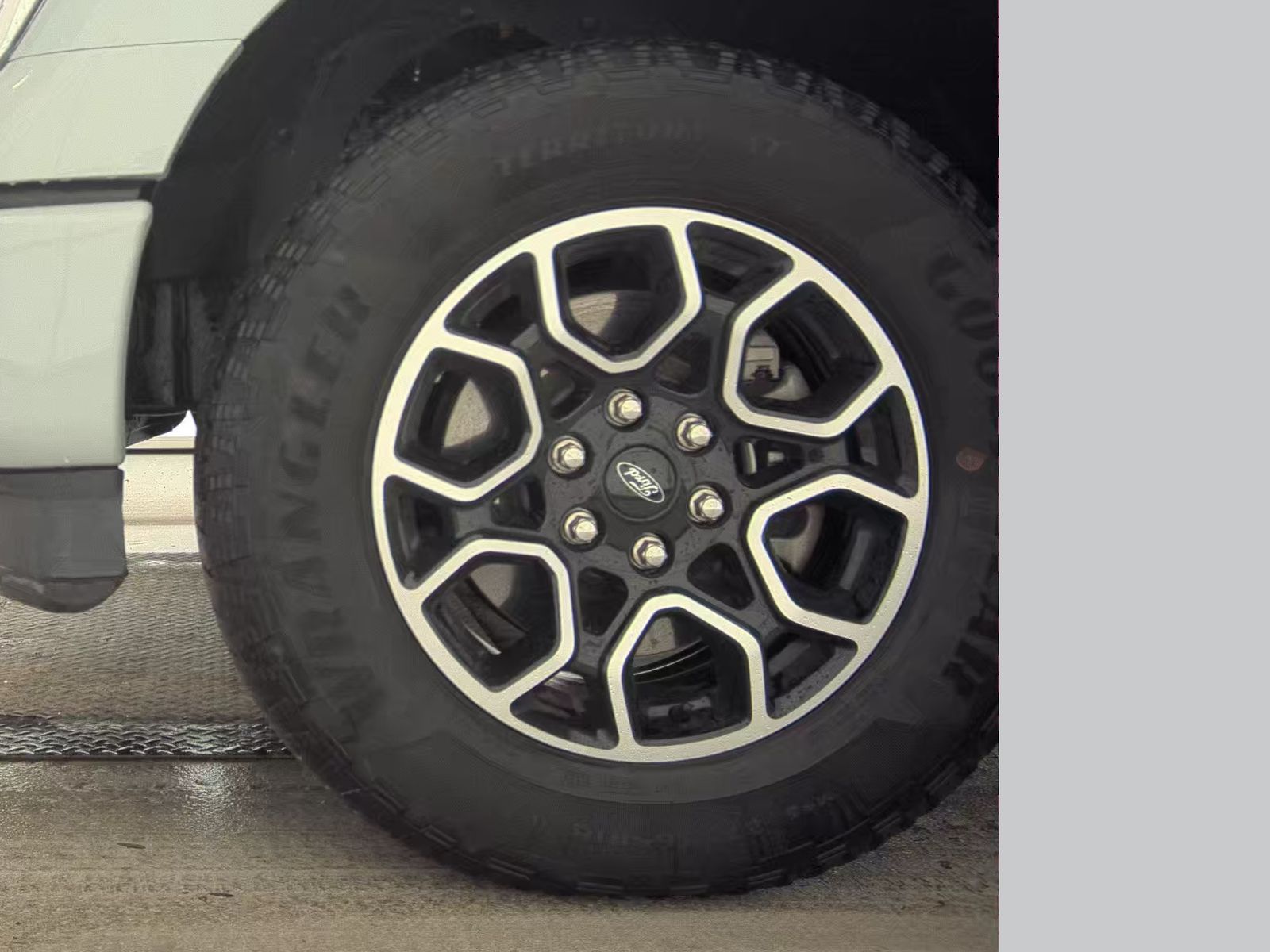 2023 Ford F-150 Hybrid XLT AWD