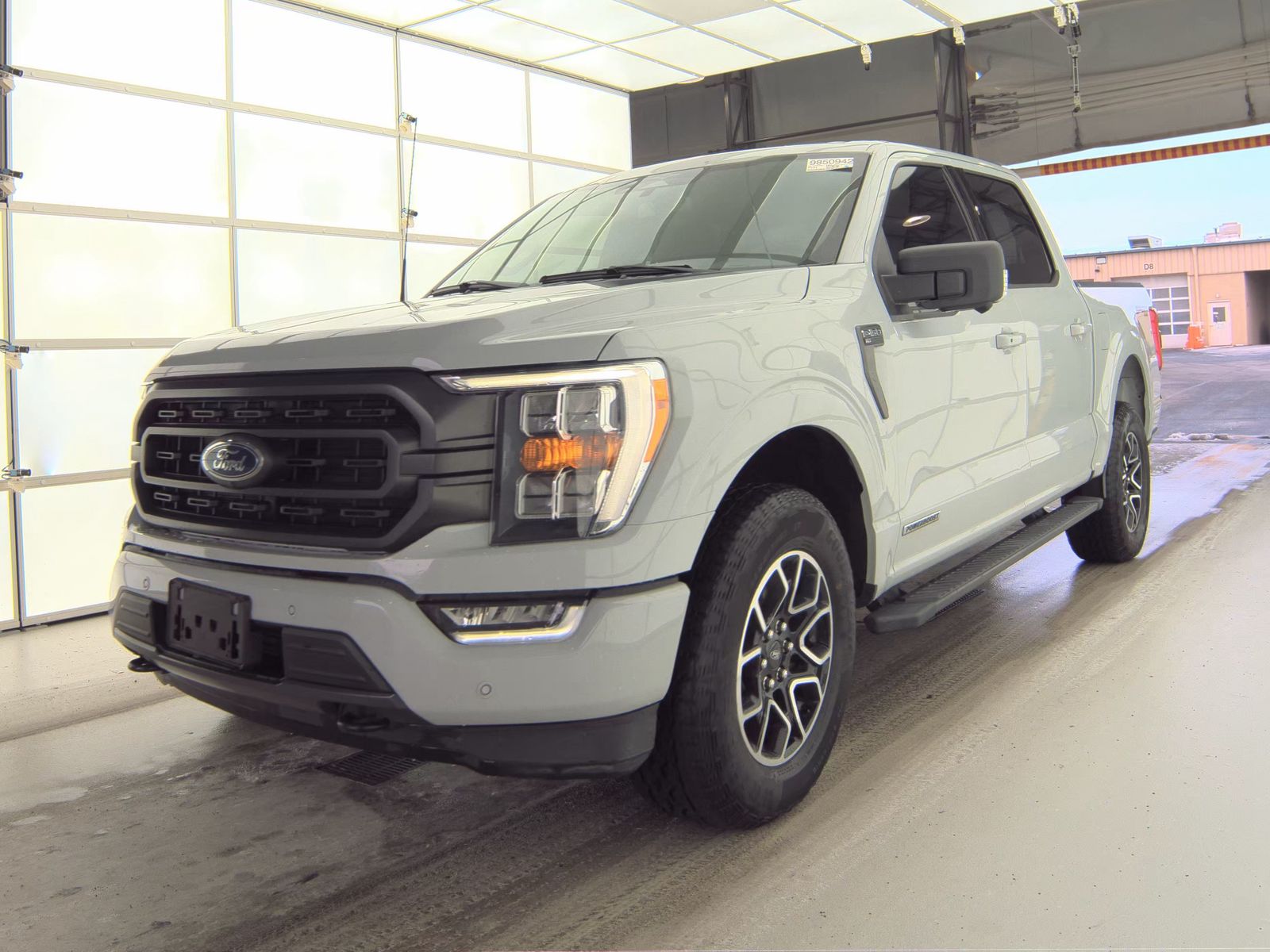 2023 Ford F-150 Hybrid XLT AWD