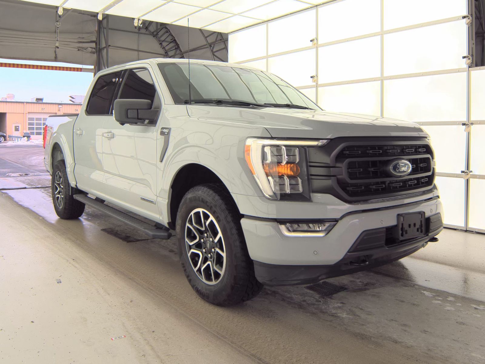 2023 Ford F-150 Hybrid XLT AWD