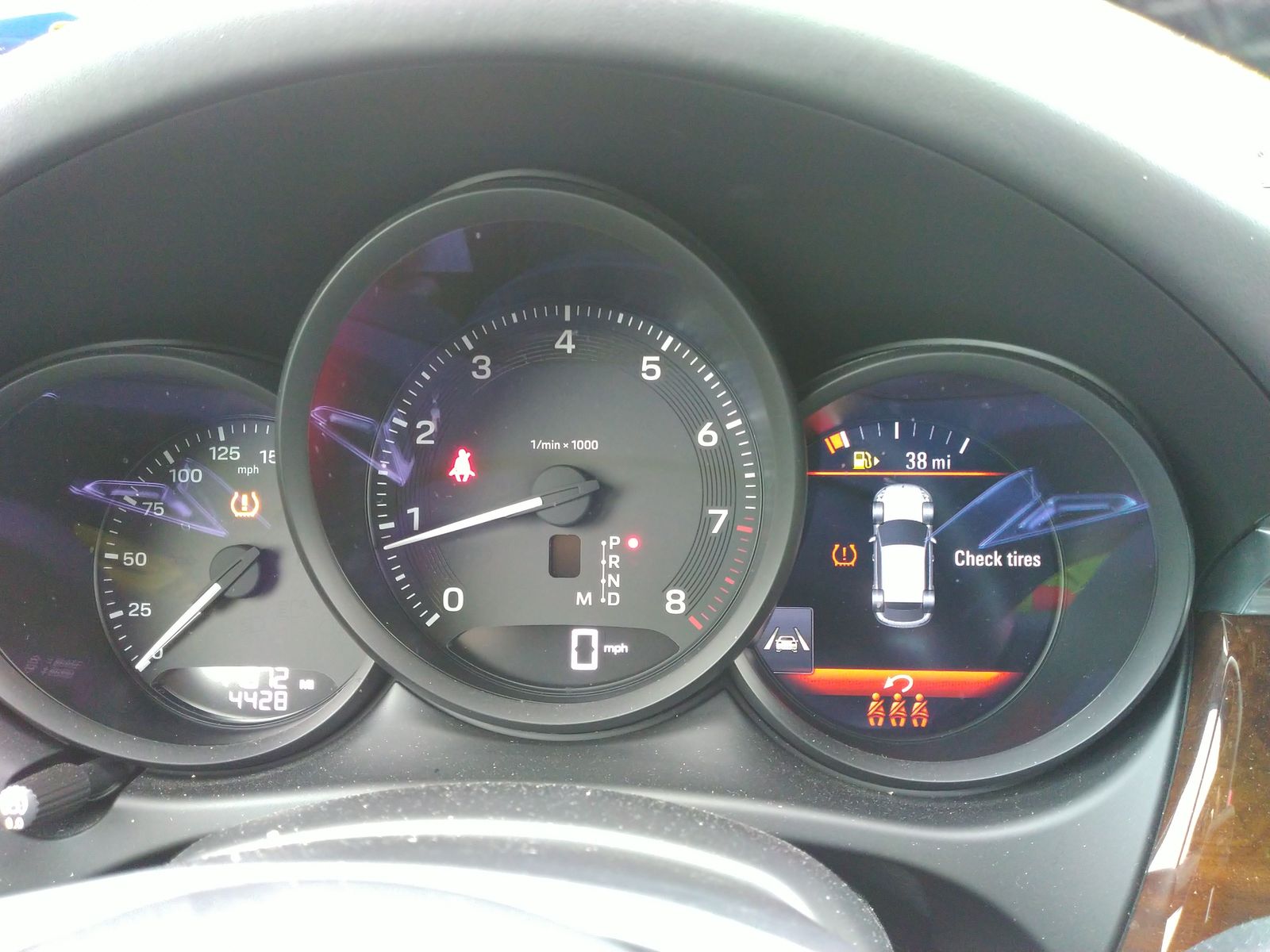 2023 Porsche Macan Base AWD