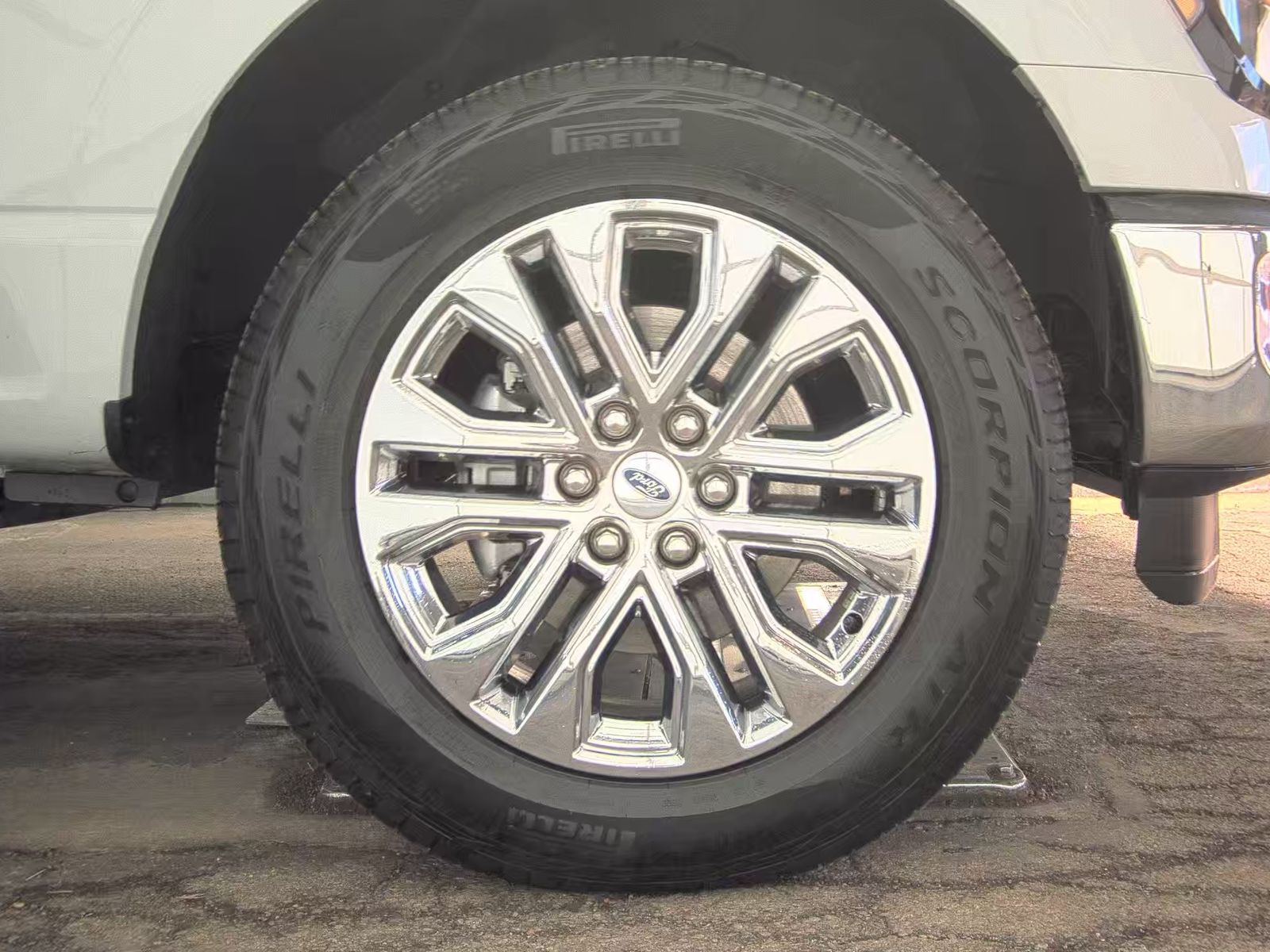 2024 Ford F-150 XLT AWD