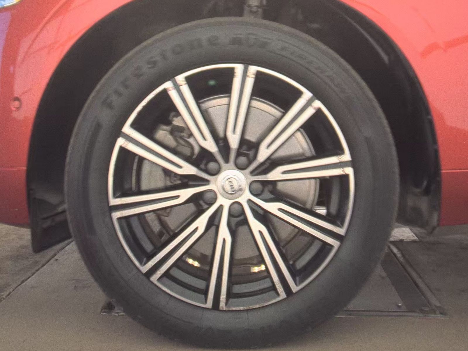 2019 Volvo XC60 Plug-In Hybrid T8 Inscription AWD