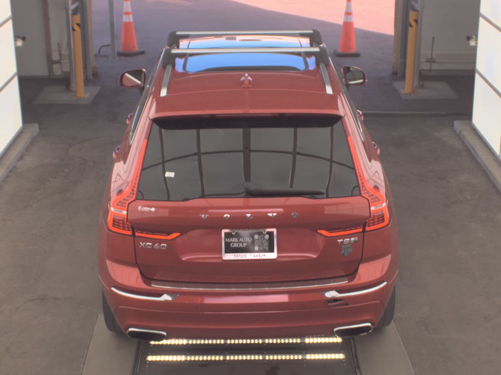 2019 Volvo XC60 Plug-In Hybrid T8 Inscription AWD