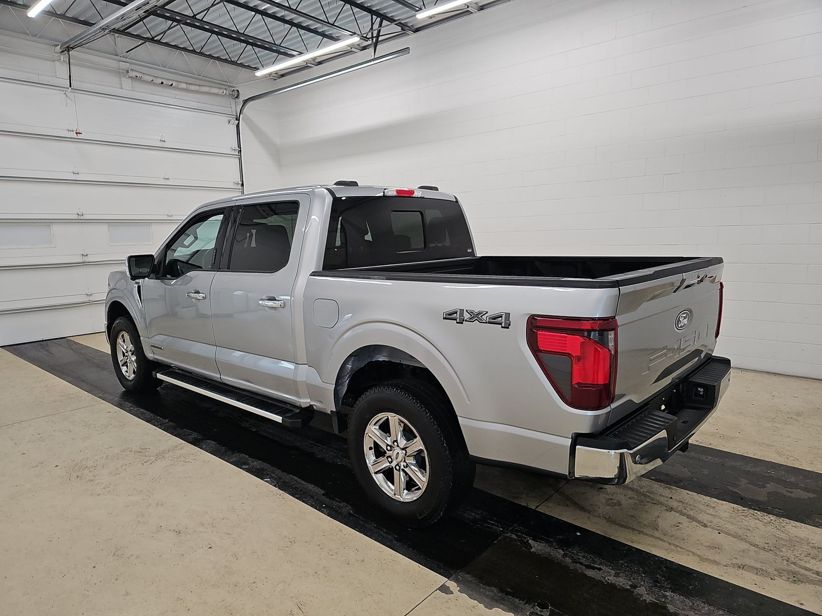 2024 Ford F-150 Hybrid XLT AWD