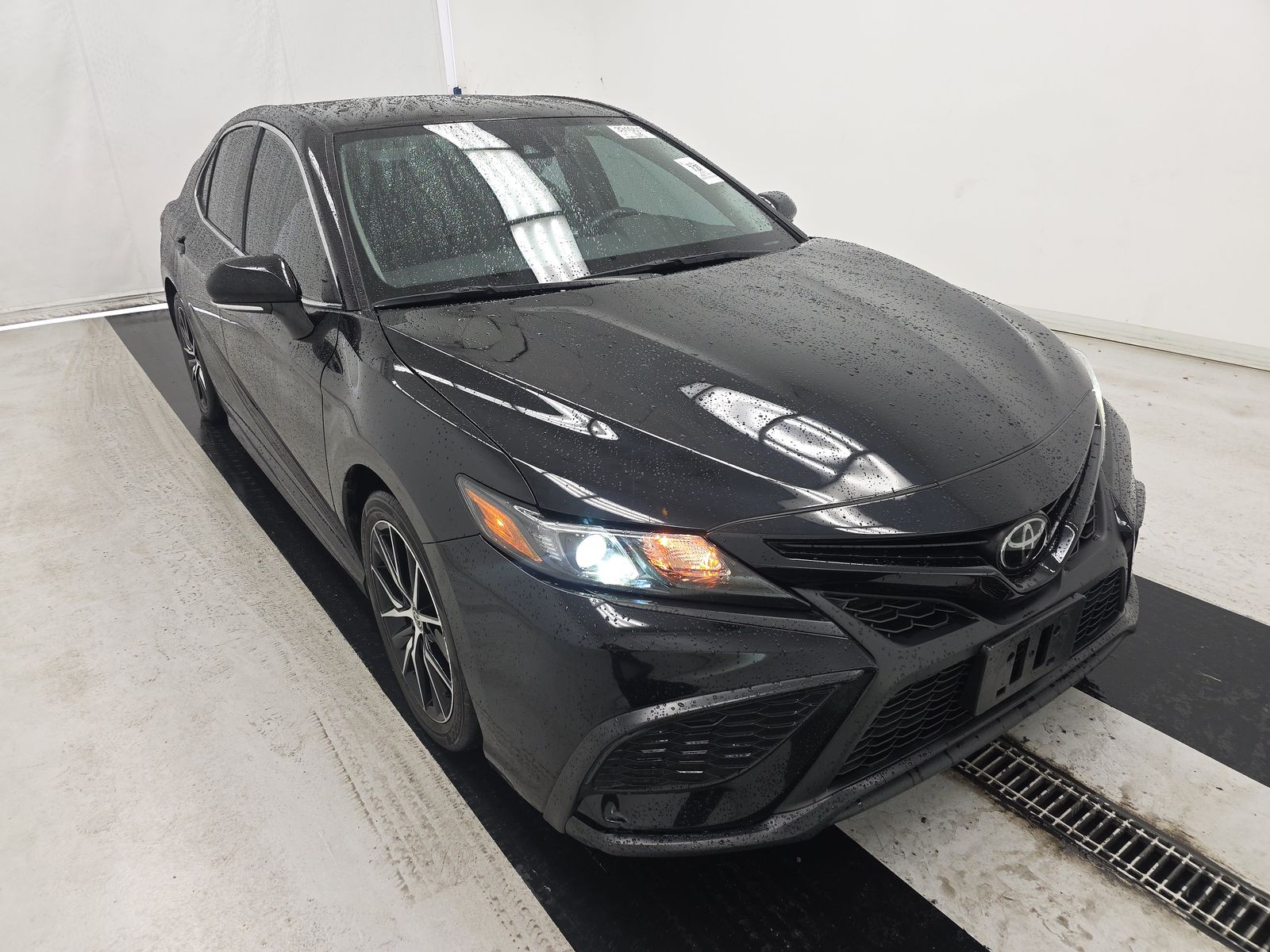 2024 Toyota Camry SE FWD