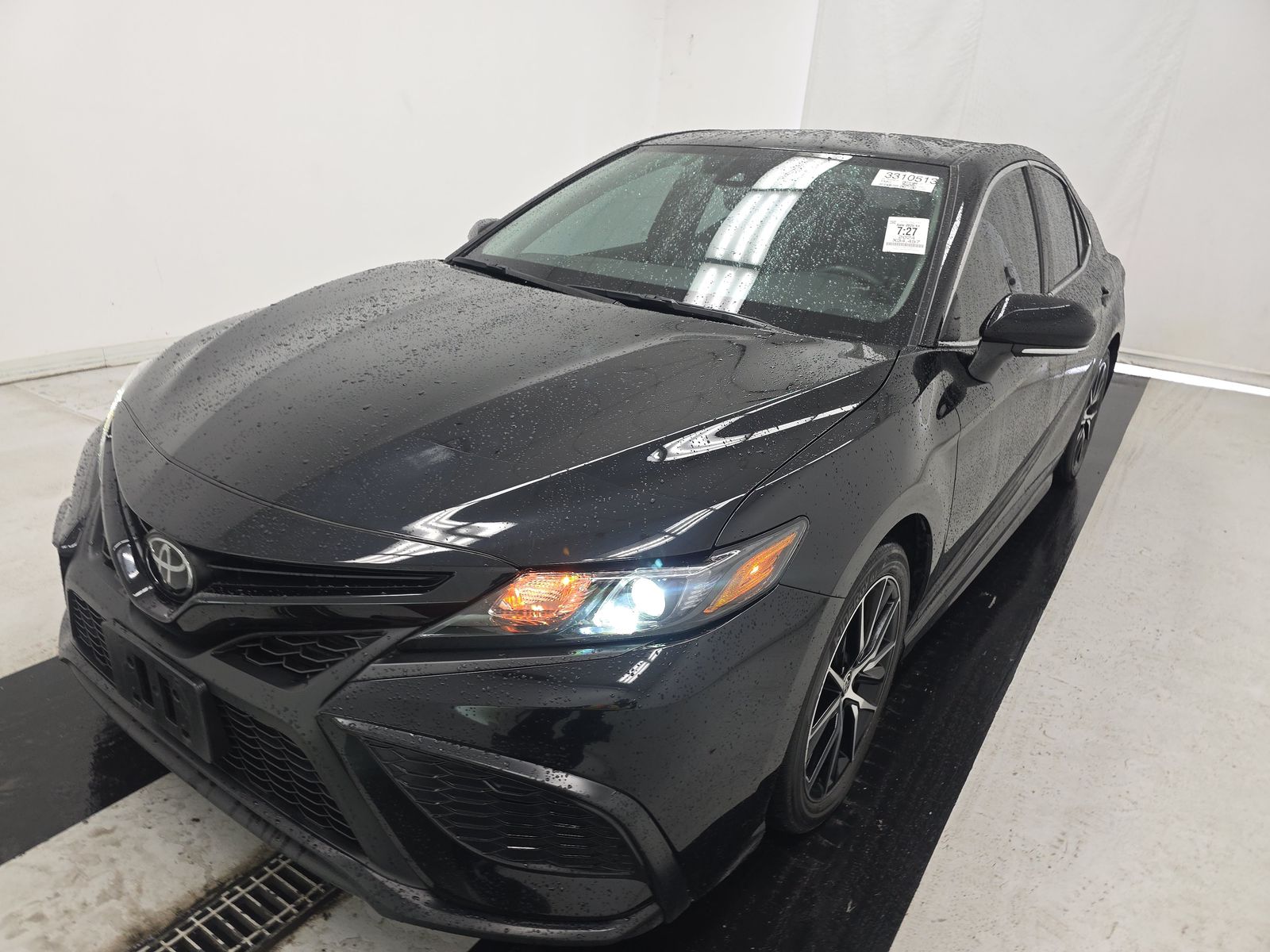 2024 Toyota Camry SE FWD