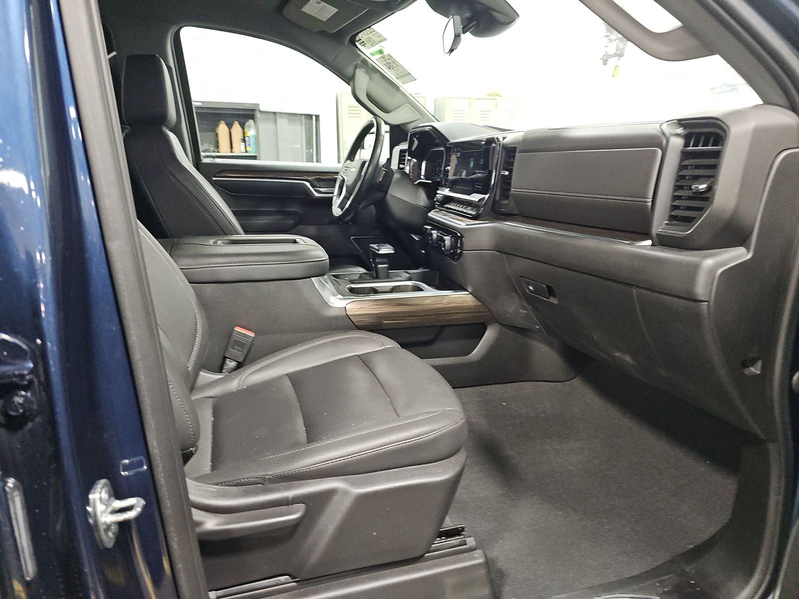 2022 Chevrolet Silverado 1500 LT AWD