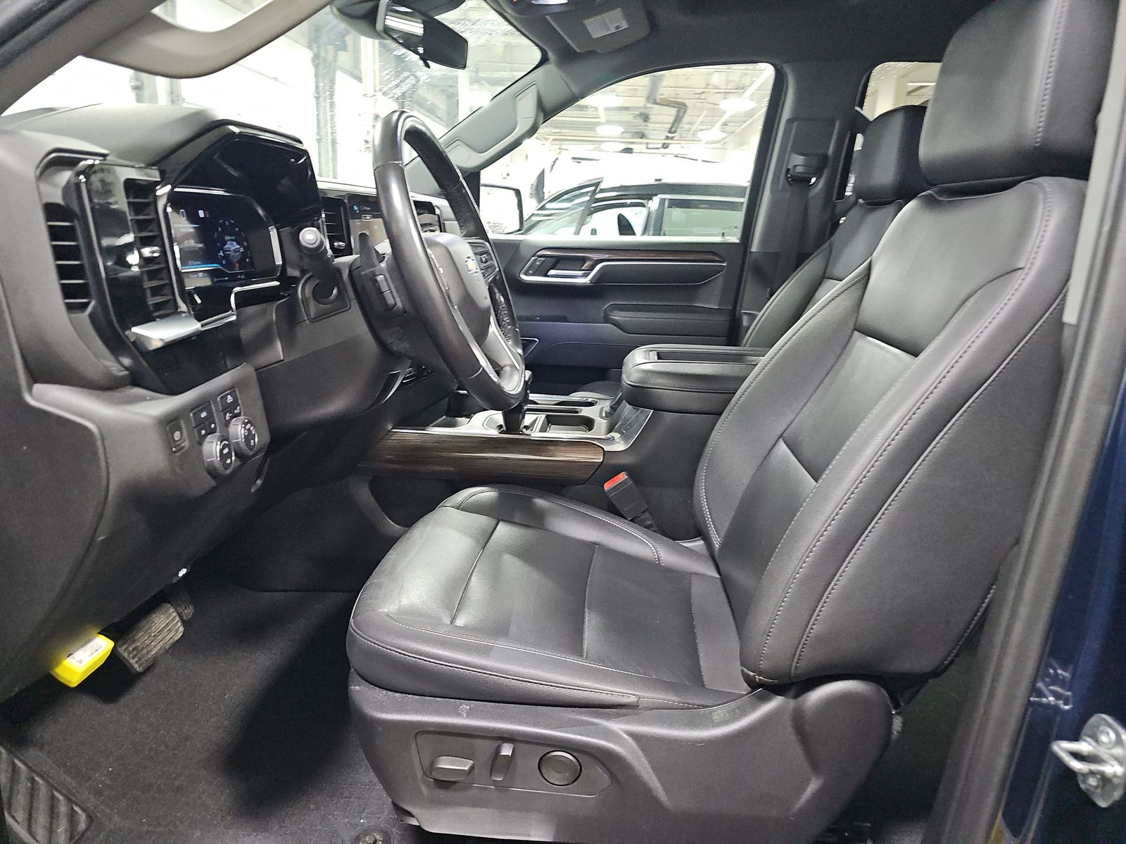 2022 Chevrolet Silverado 1500 LT AWD