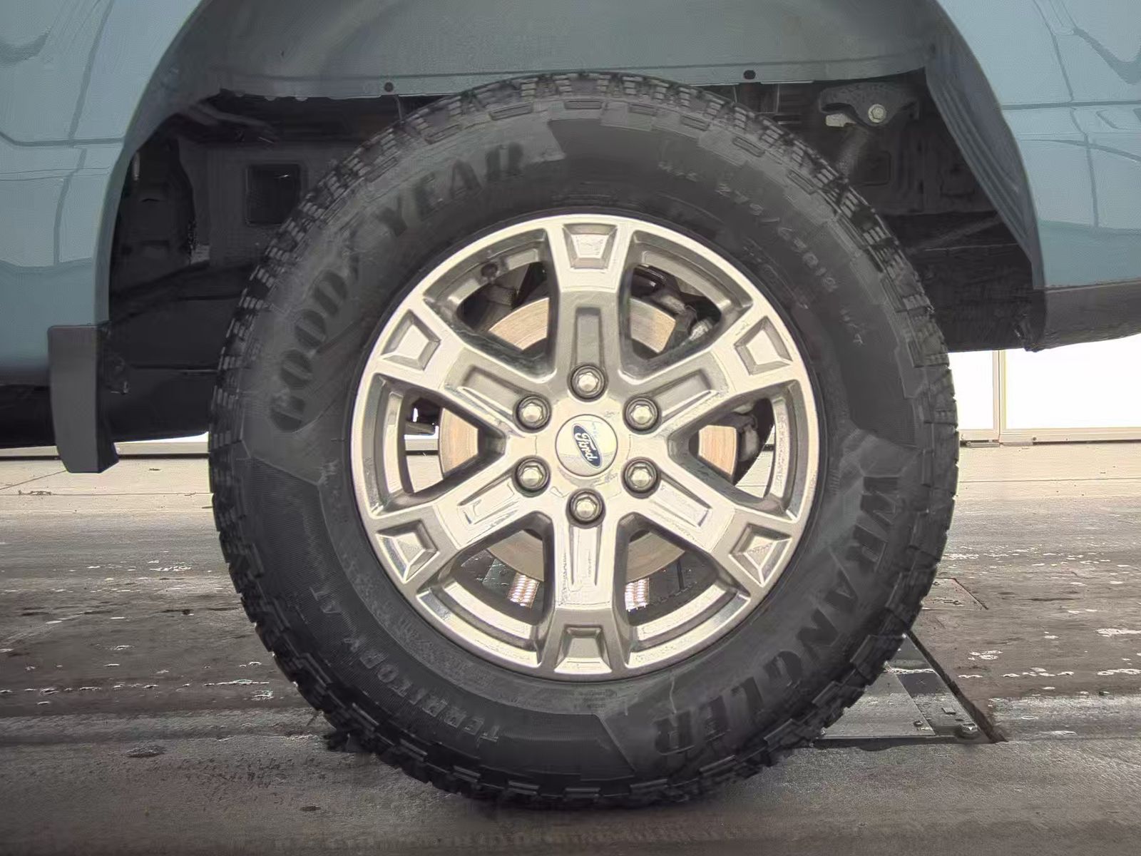 2023 Ford F-150 Lariat AWD