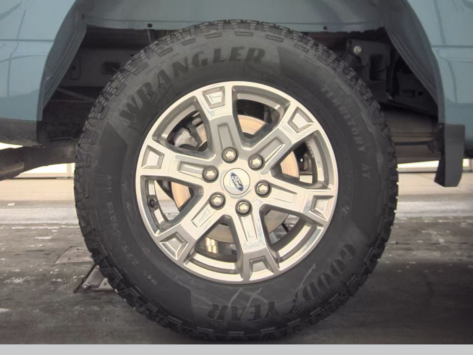 2023 Ford F-150 Lariat AWD