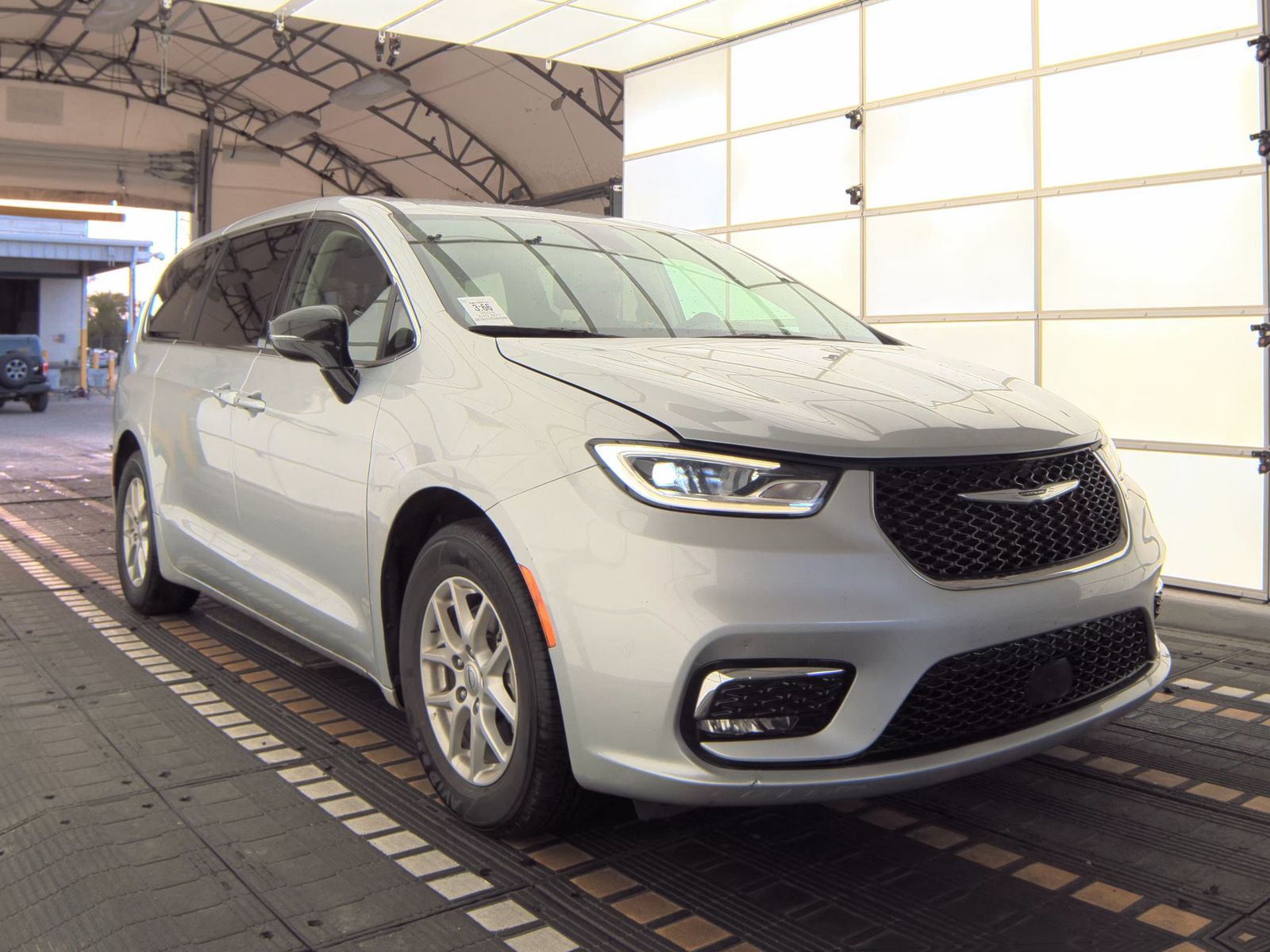 2024 Chrysler Pacifica Touring L FWD