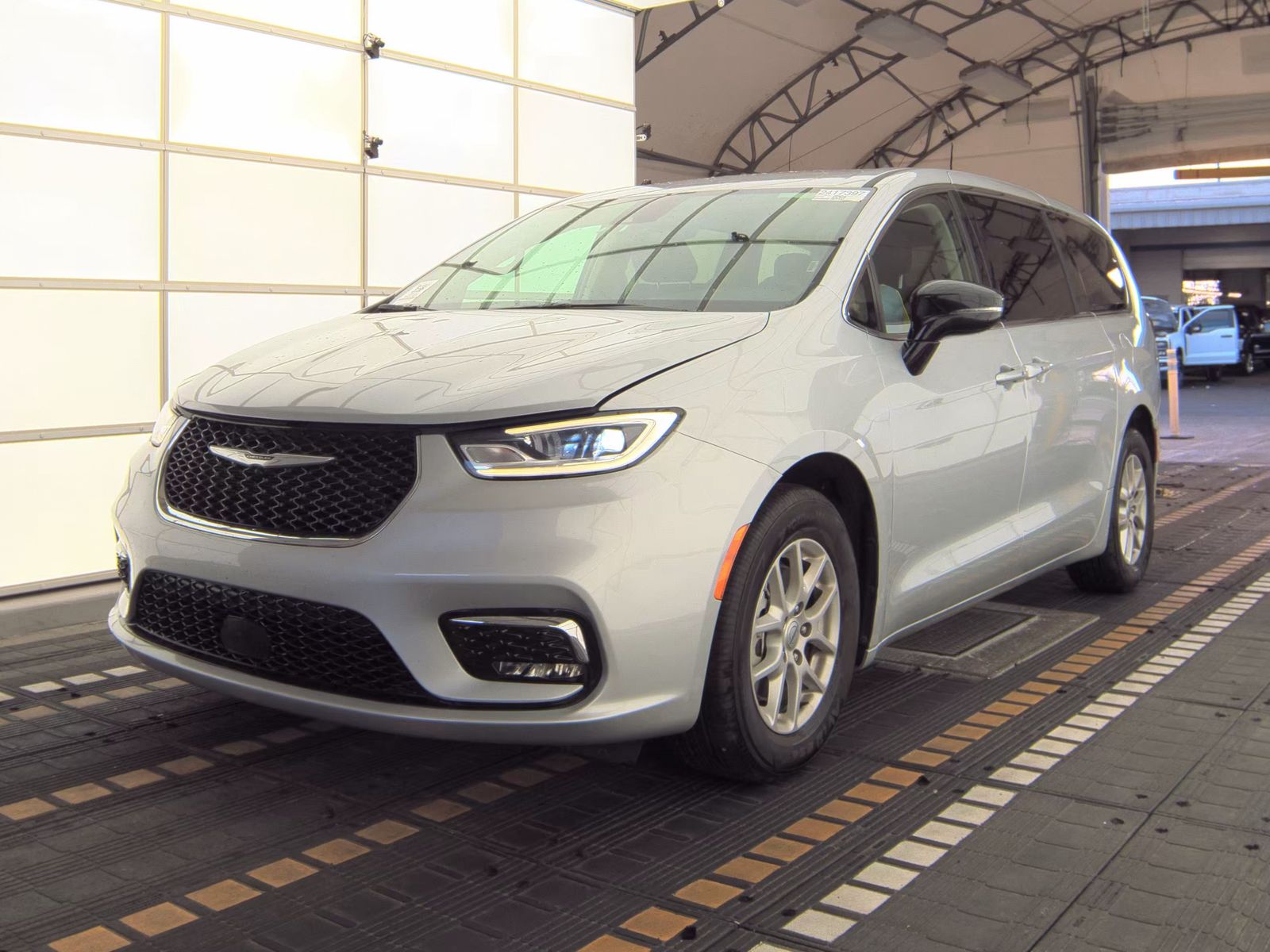 2024 Chrysler Pacifica Touring L FWD