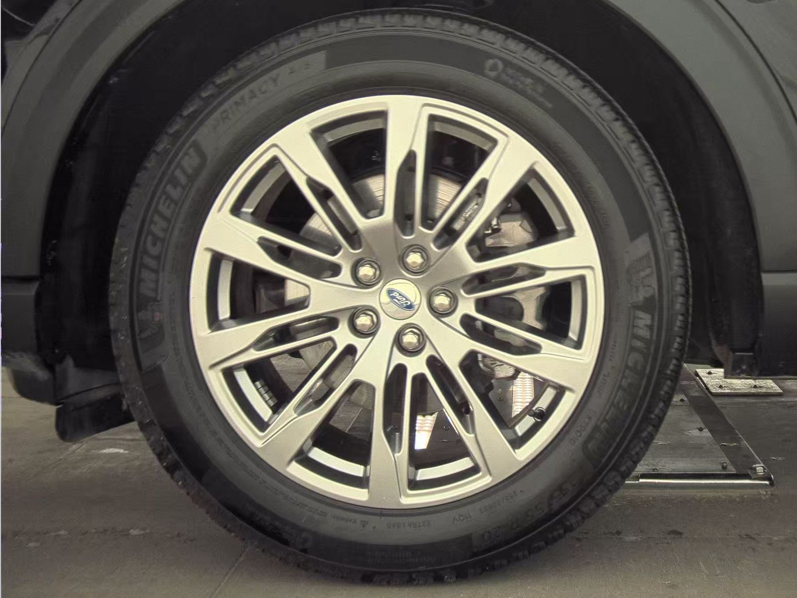 2025 Ford Explorer Platinum RWD