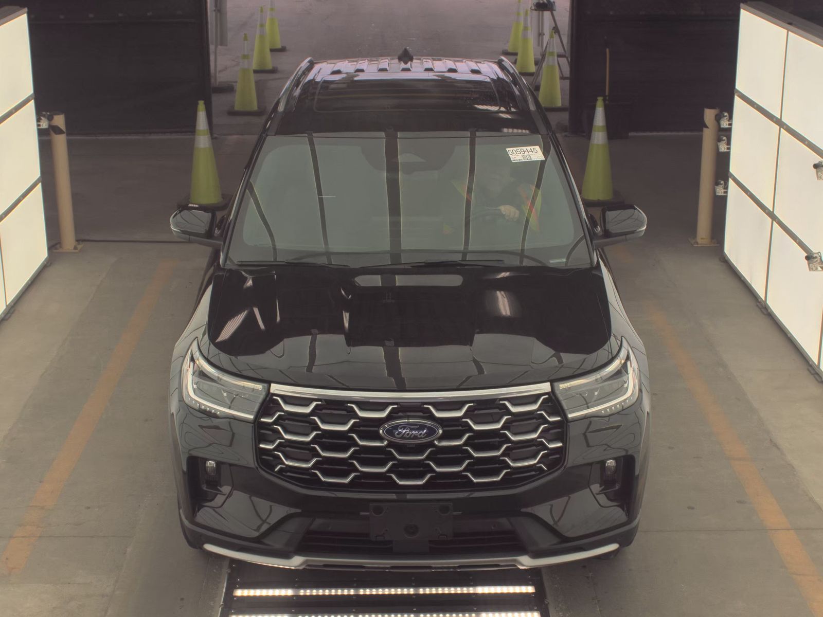 2025 Ford Explorer Platinum RWD