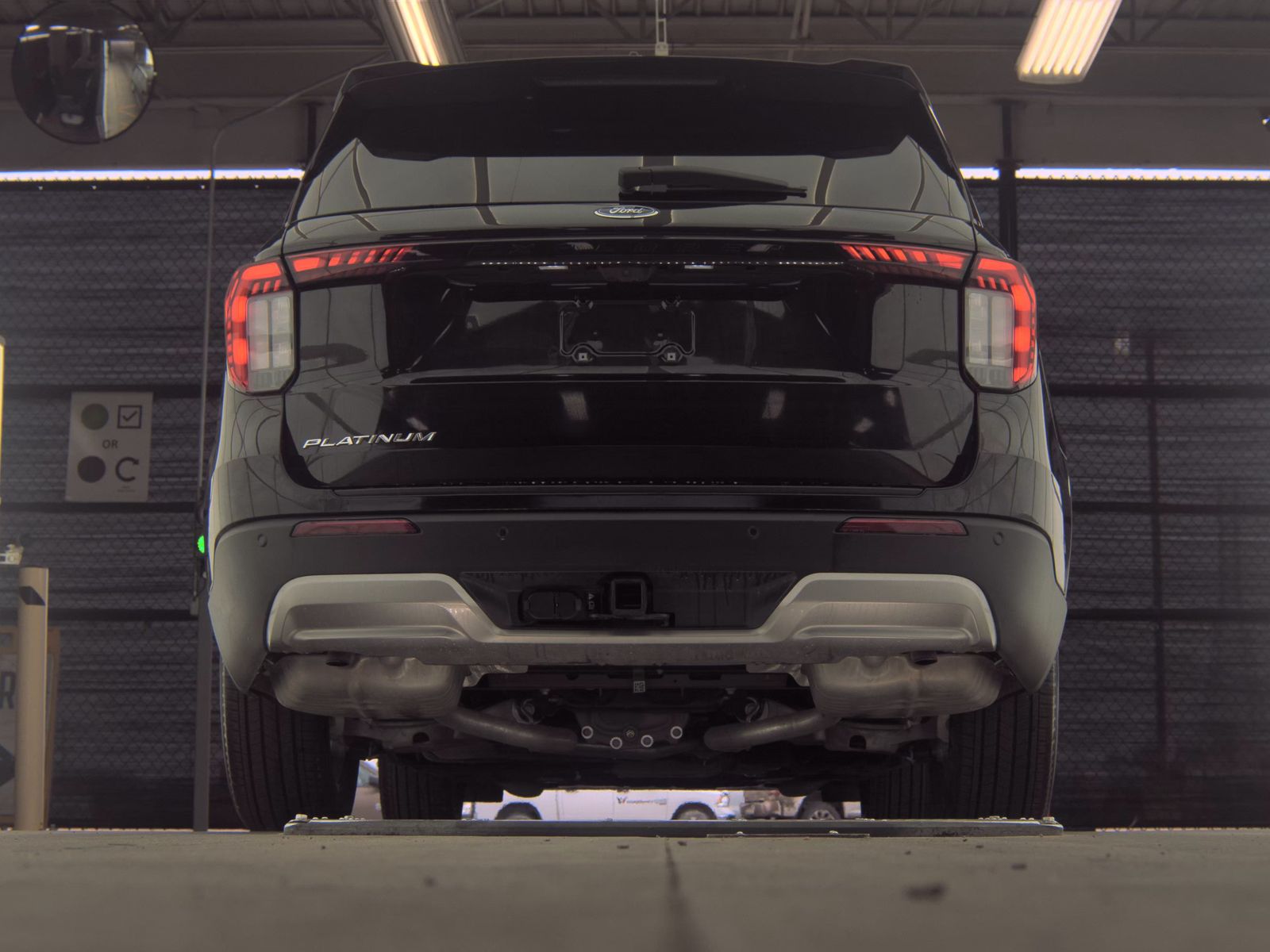 2025 Ford Explorer Platinum RWD