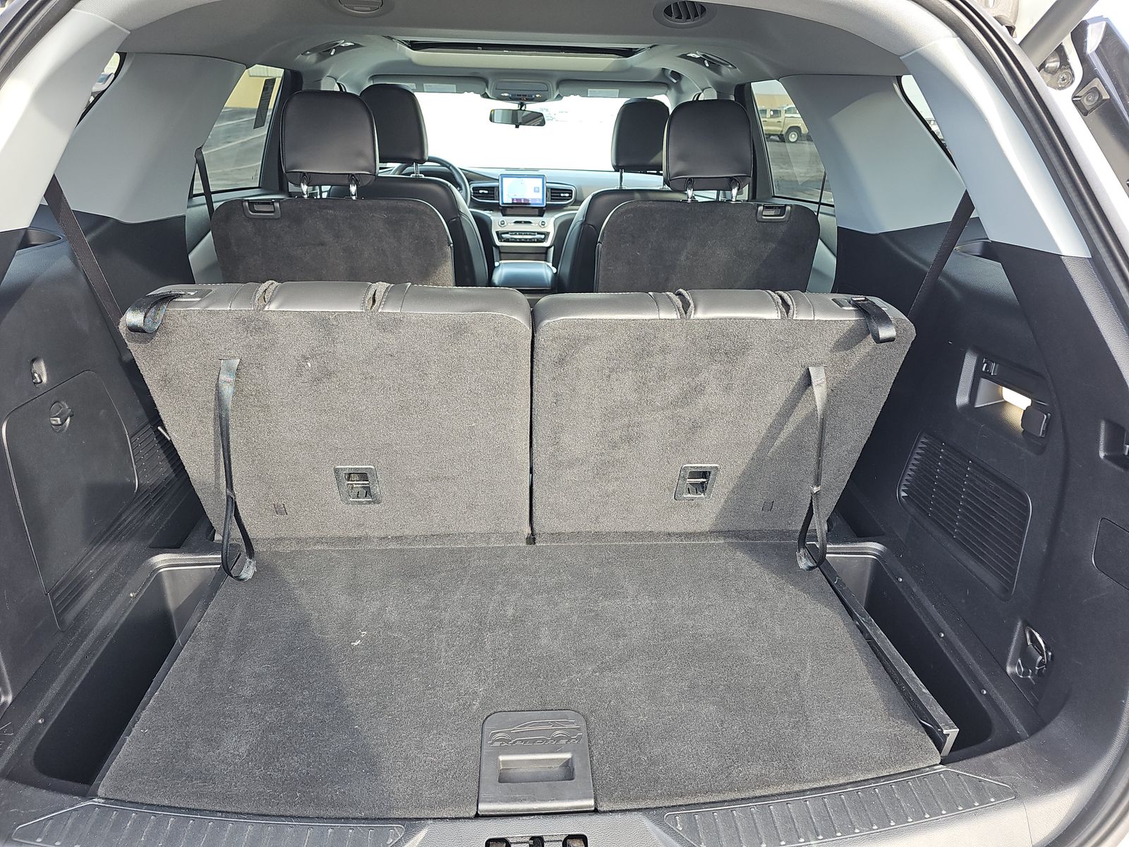 2023 Ford Explorer XLT AWD