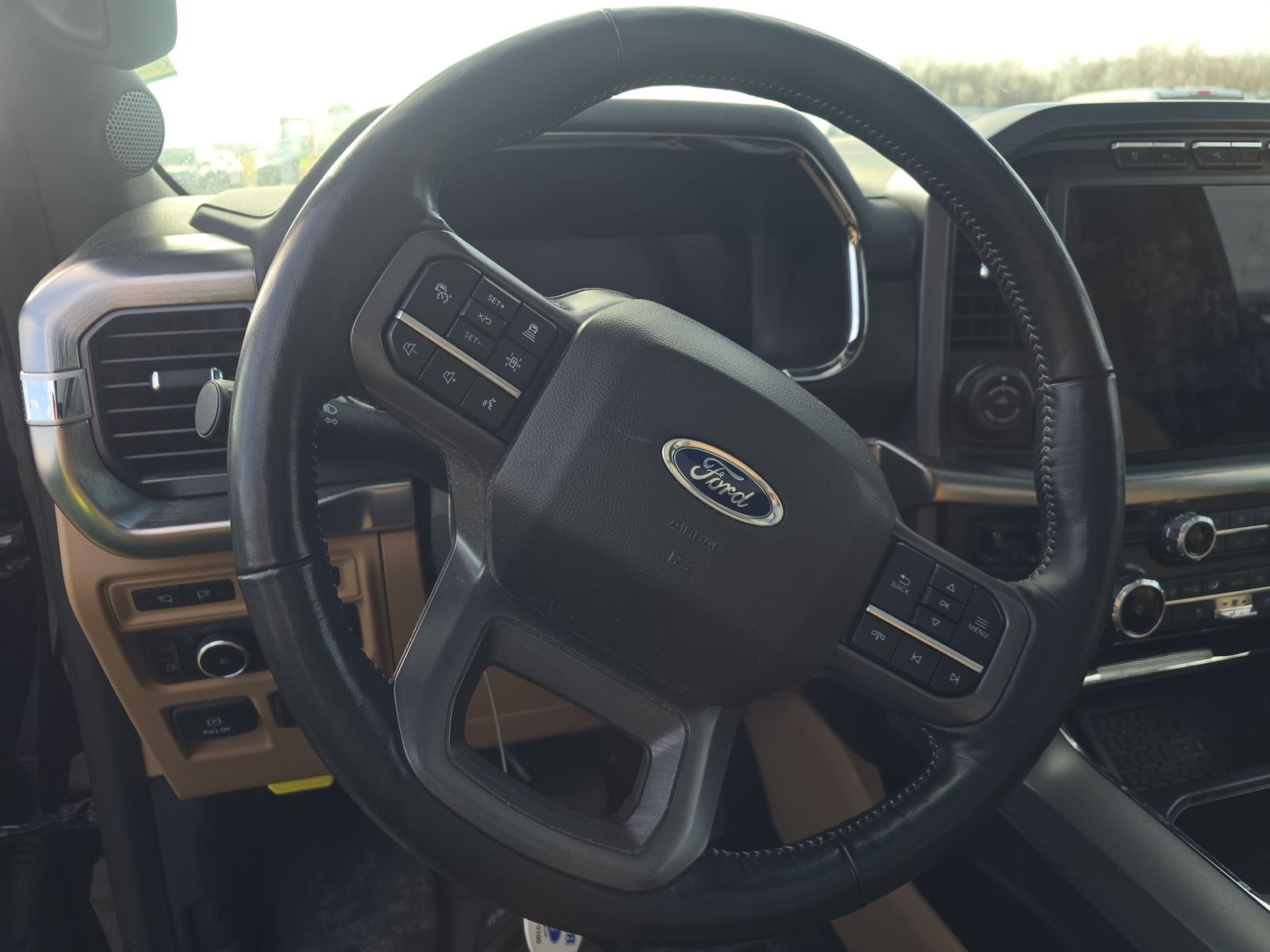 2023 Ford F-150 Hybrid Lariat AWD