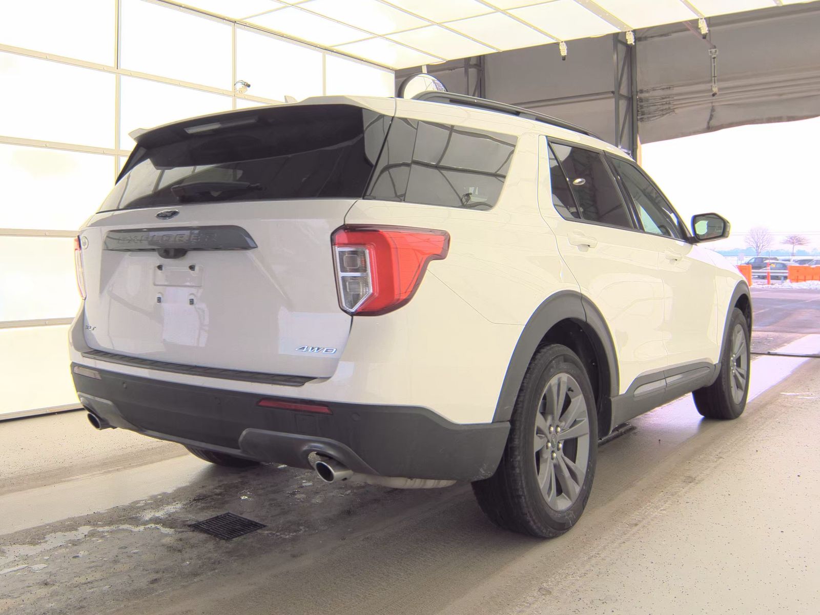 2023 Ford Explorer XLT AWD