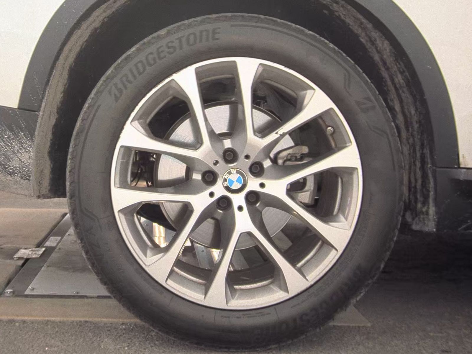 2025 BMW X5 sDrive40i RWD