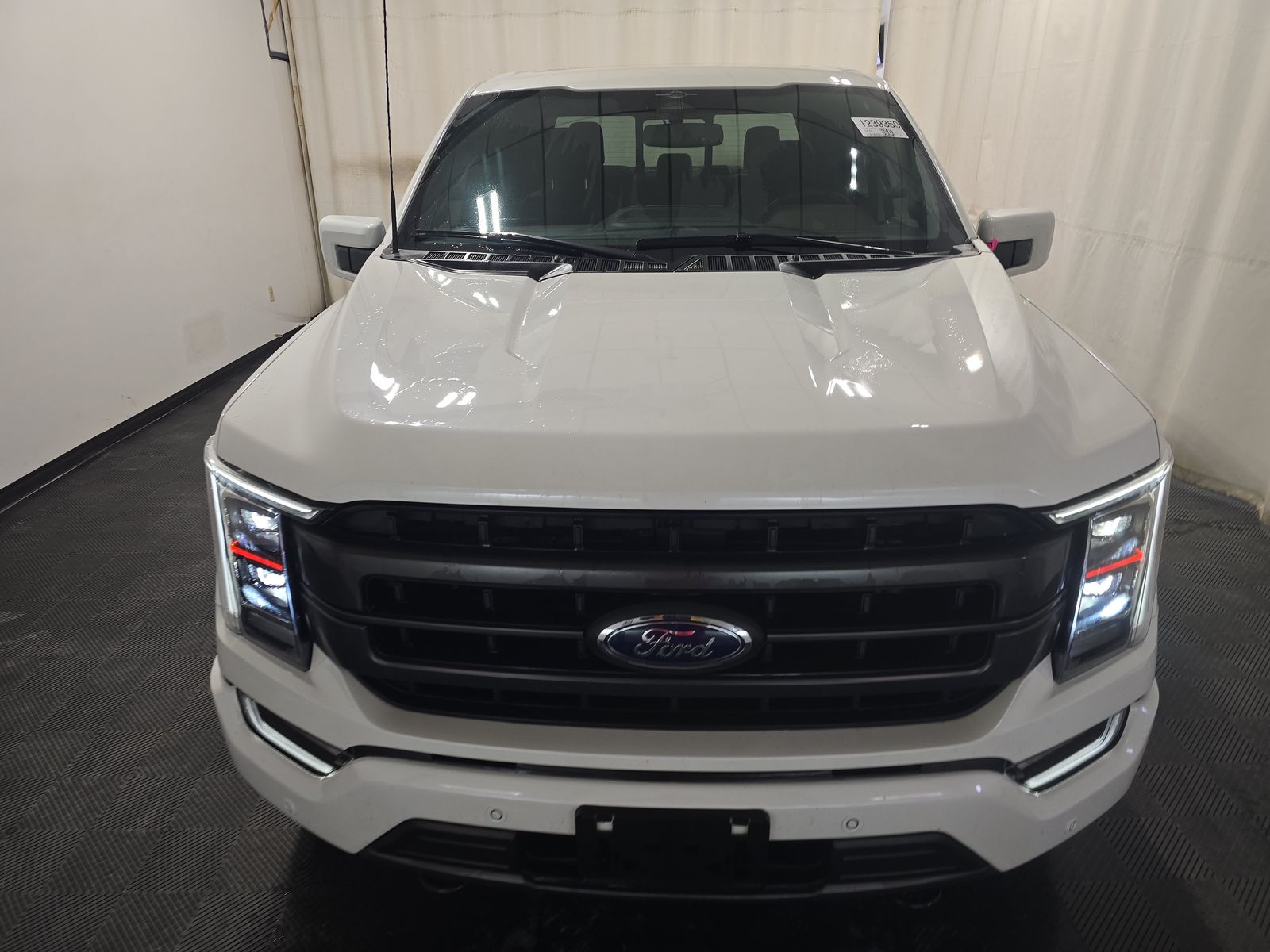 2023 Ford F-150 Lariat AWD