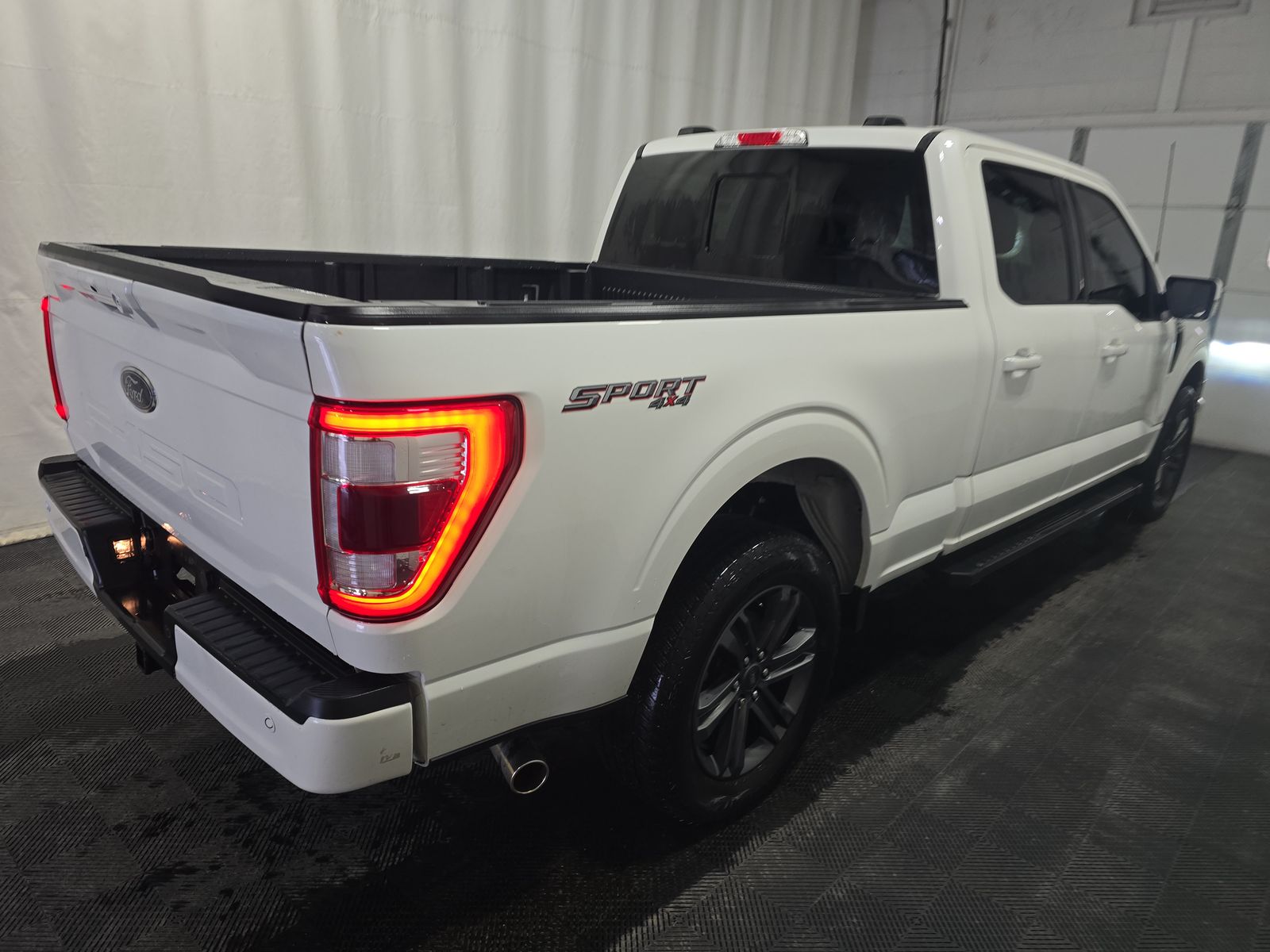 2023 Ford F-150 Lariat AWD