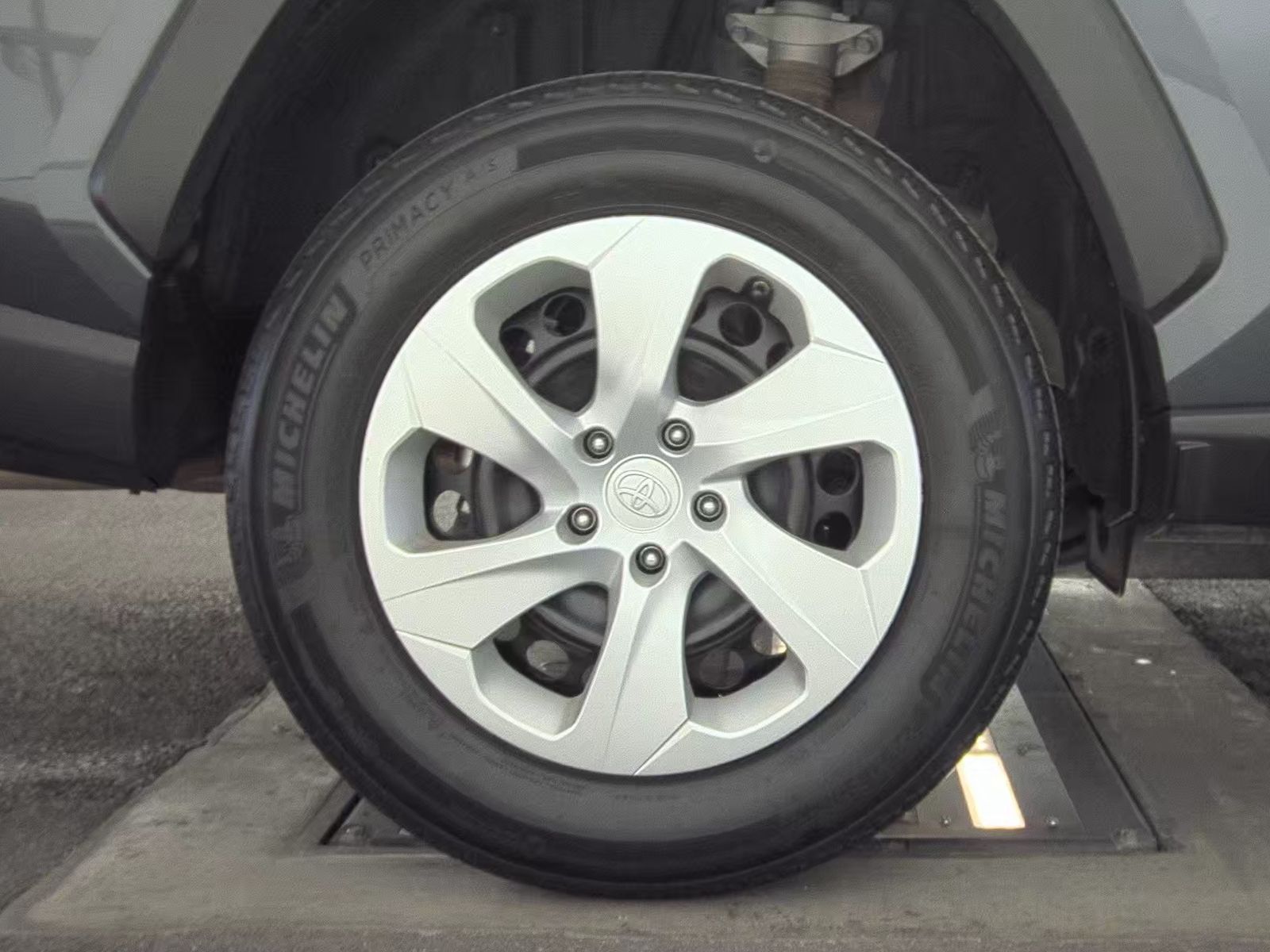 2024 Toyota RAV4 LE AWD