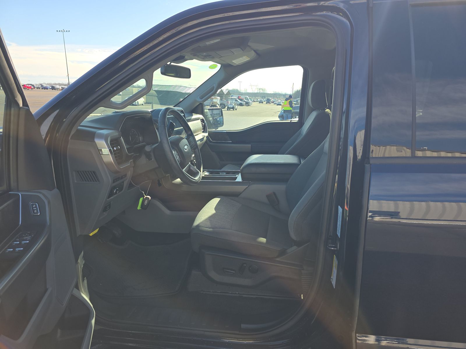 2023 Ford F-150 XLT AWD