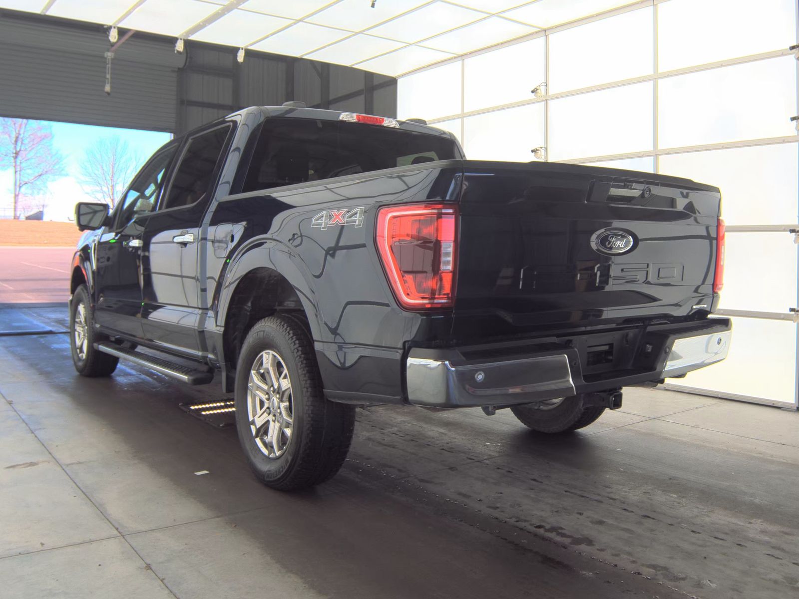 2023 Ford F-150 XLT AWD