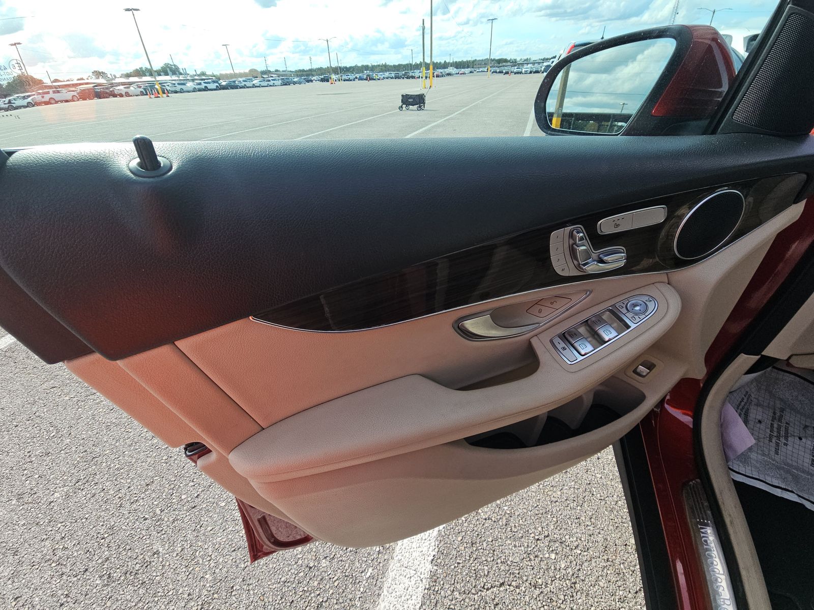 2021 Mercedes-Benz GLC GLC 300 RWD