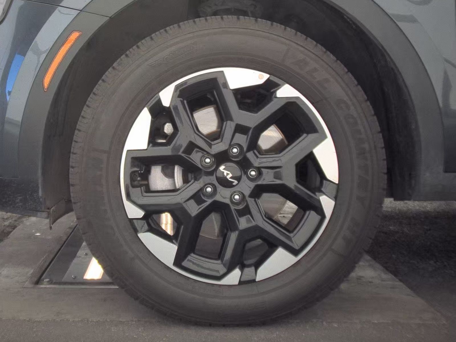 2024 Kia Sorento S AWD