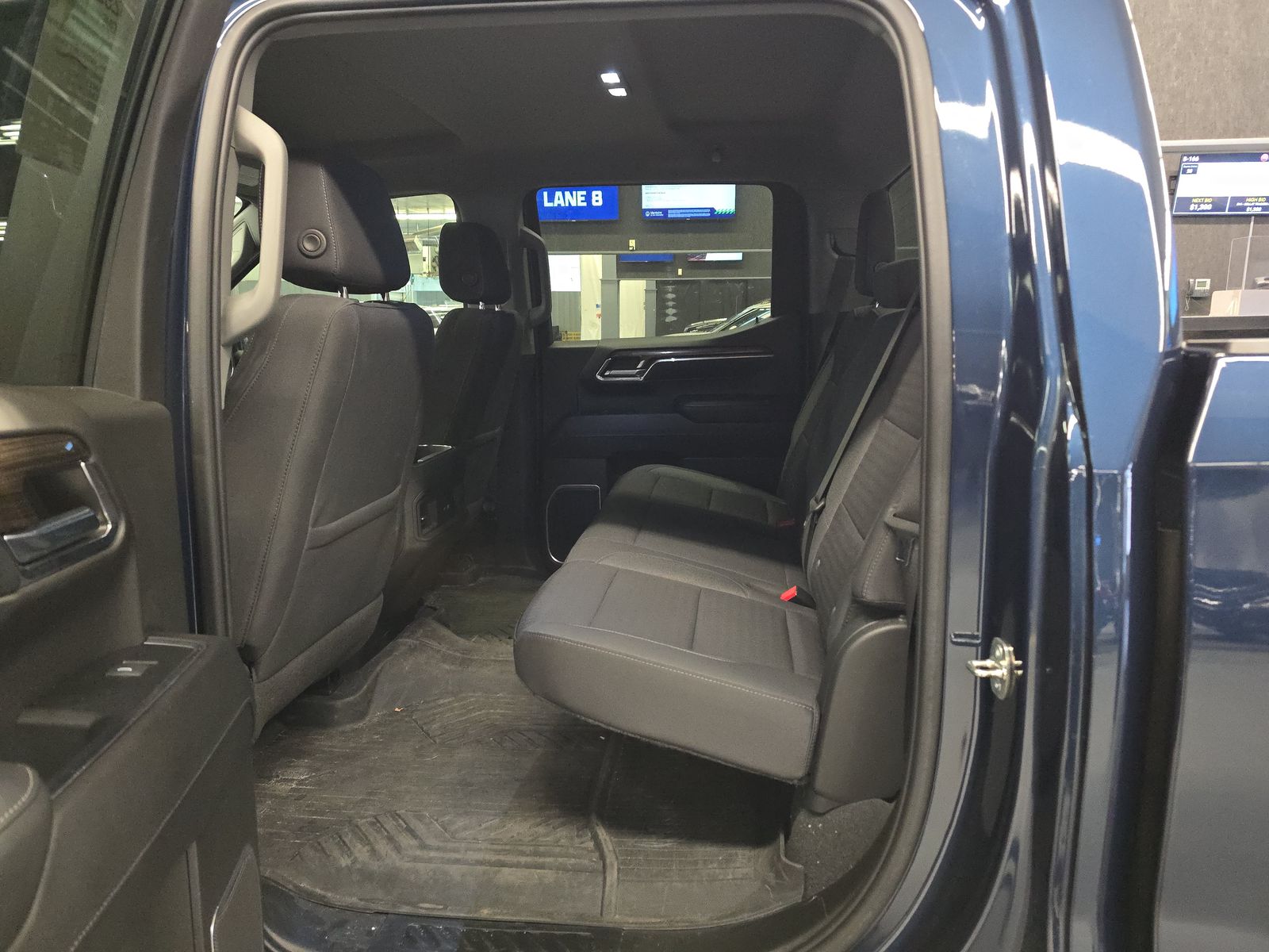 2023 Chevrolet Silverado 1500 LT AWD